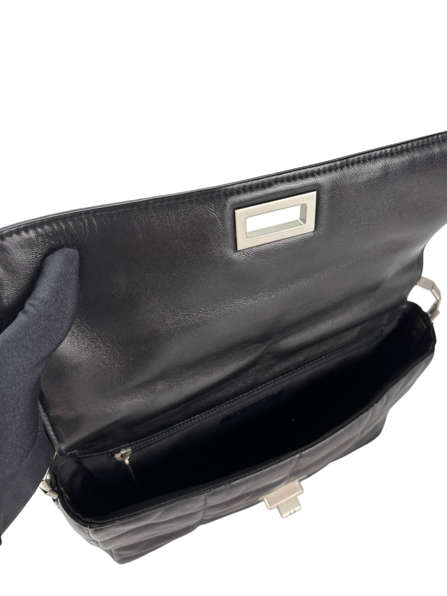 CHANEL - 2.55 Reissue Flap Black Lambskin Classic Handbag