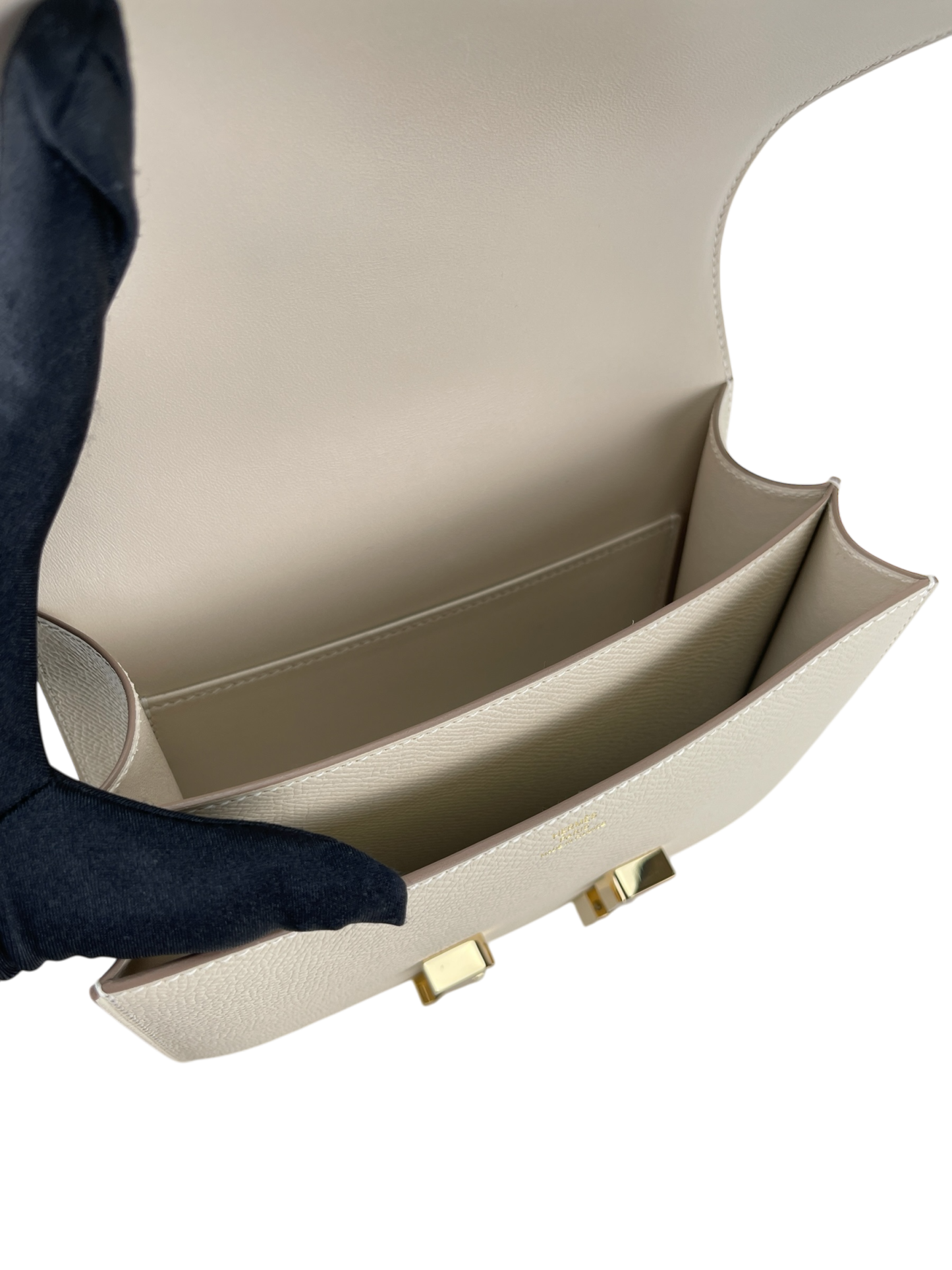HERMES - Constance Mini 19 Craie Epsom Permabrass Gold Hardware