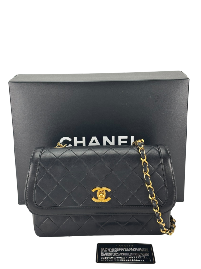 CHANEL - Black Lambskin Matelasse Single Flap Single Chain Bag