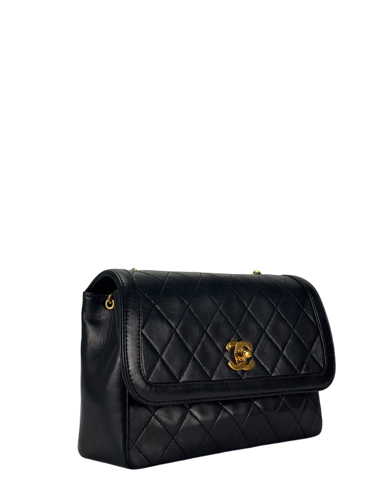 CHANEL - Black Lambskin Matelasse Single Flap Single Chain Bag