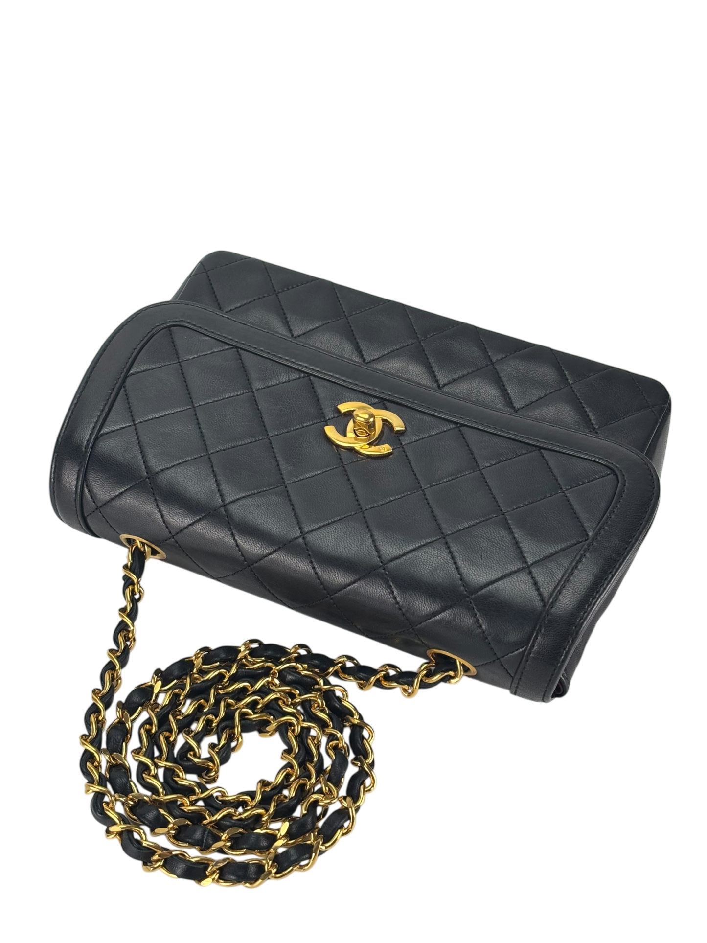 CHANEL - Black Lambskin Matelasse Single Flap Single Chain Bag