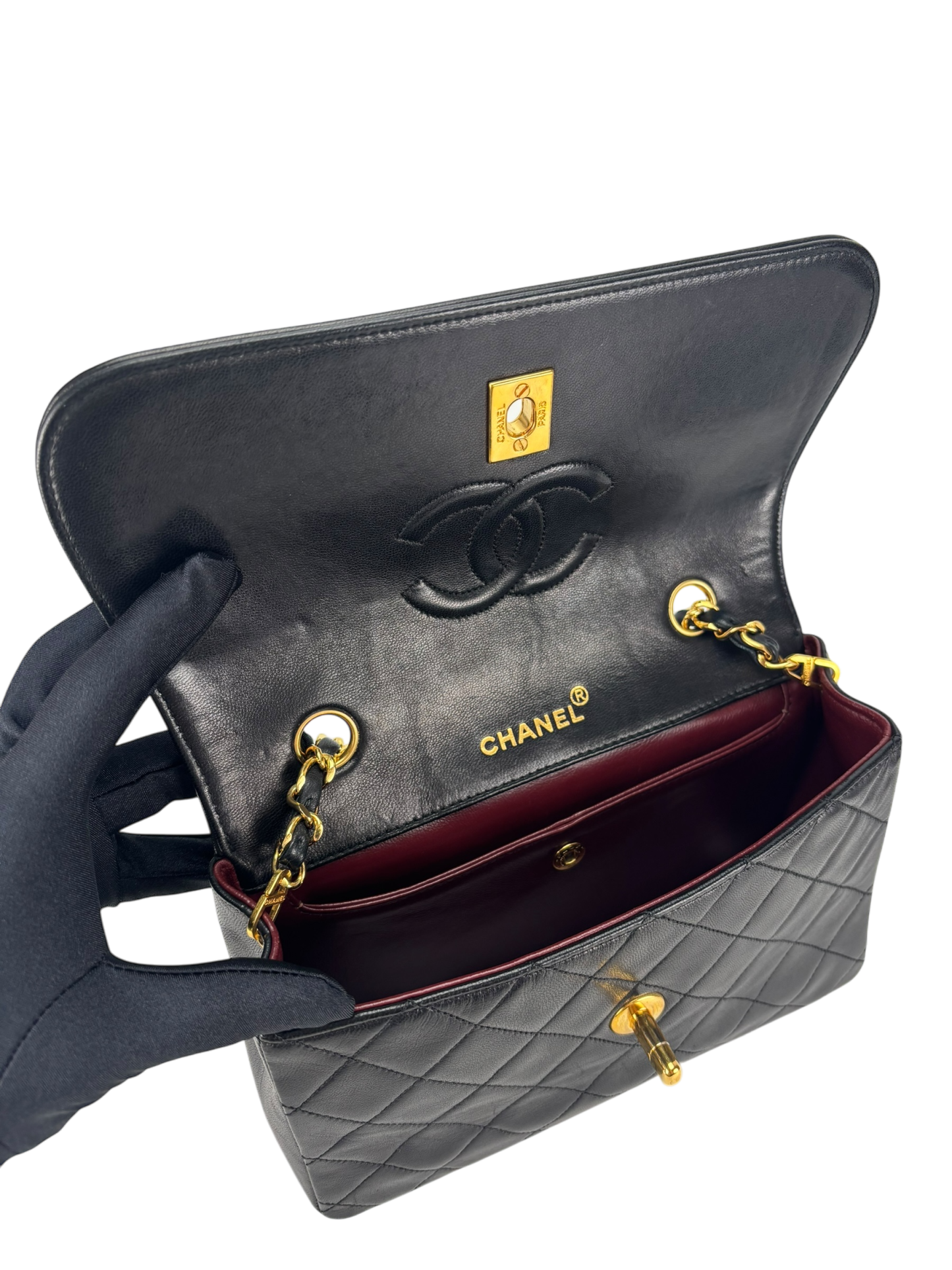 CHANEL - Black Lambskin Matelasse Single Flap Single Chain Bag