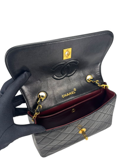 CHANEL - Black Lambskin Matelasse Single Flap Single Chain Bag