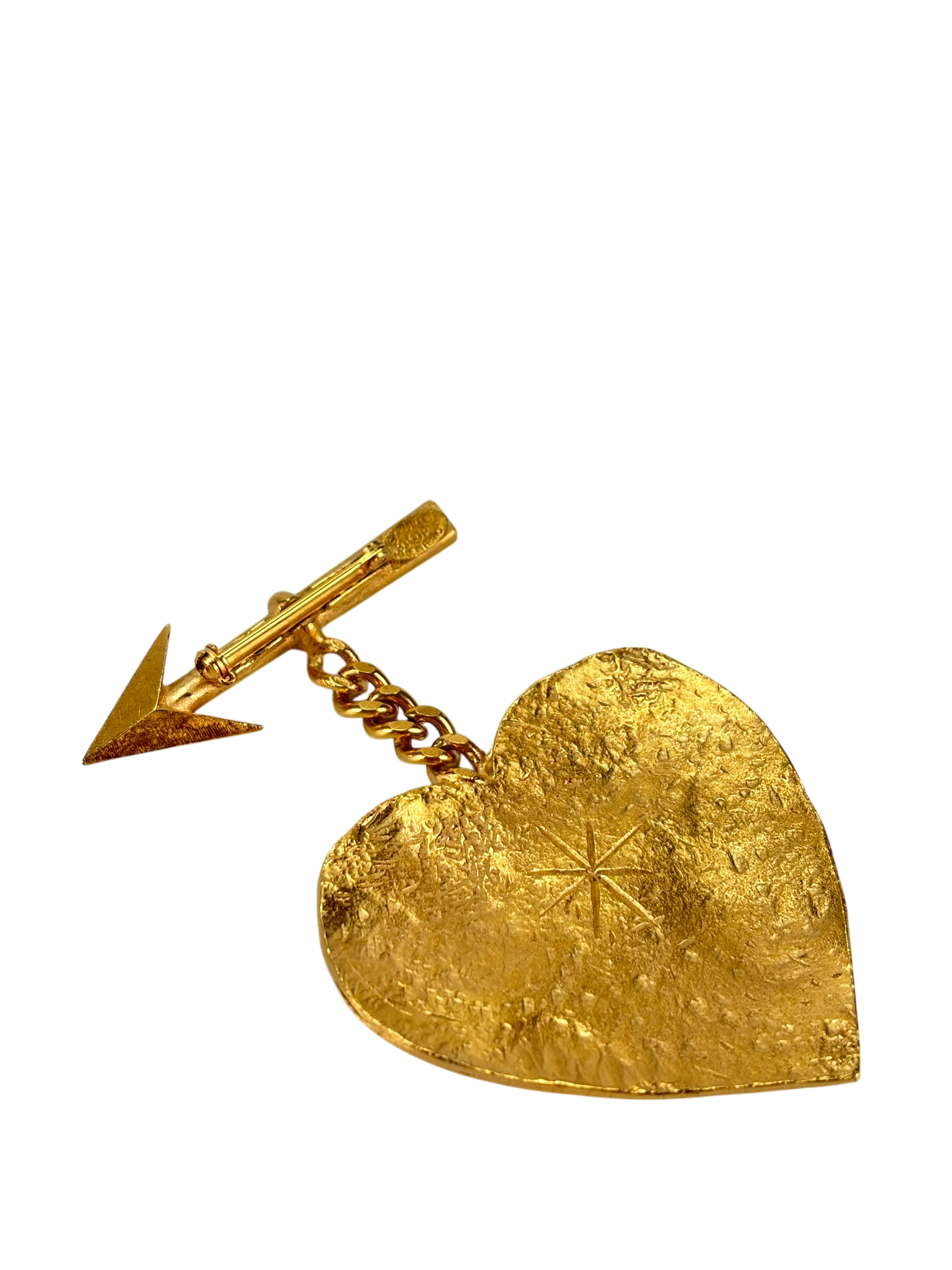 CHANEL - Gold Metal CC Arrow Heart Motif Brooch