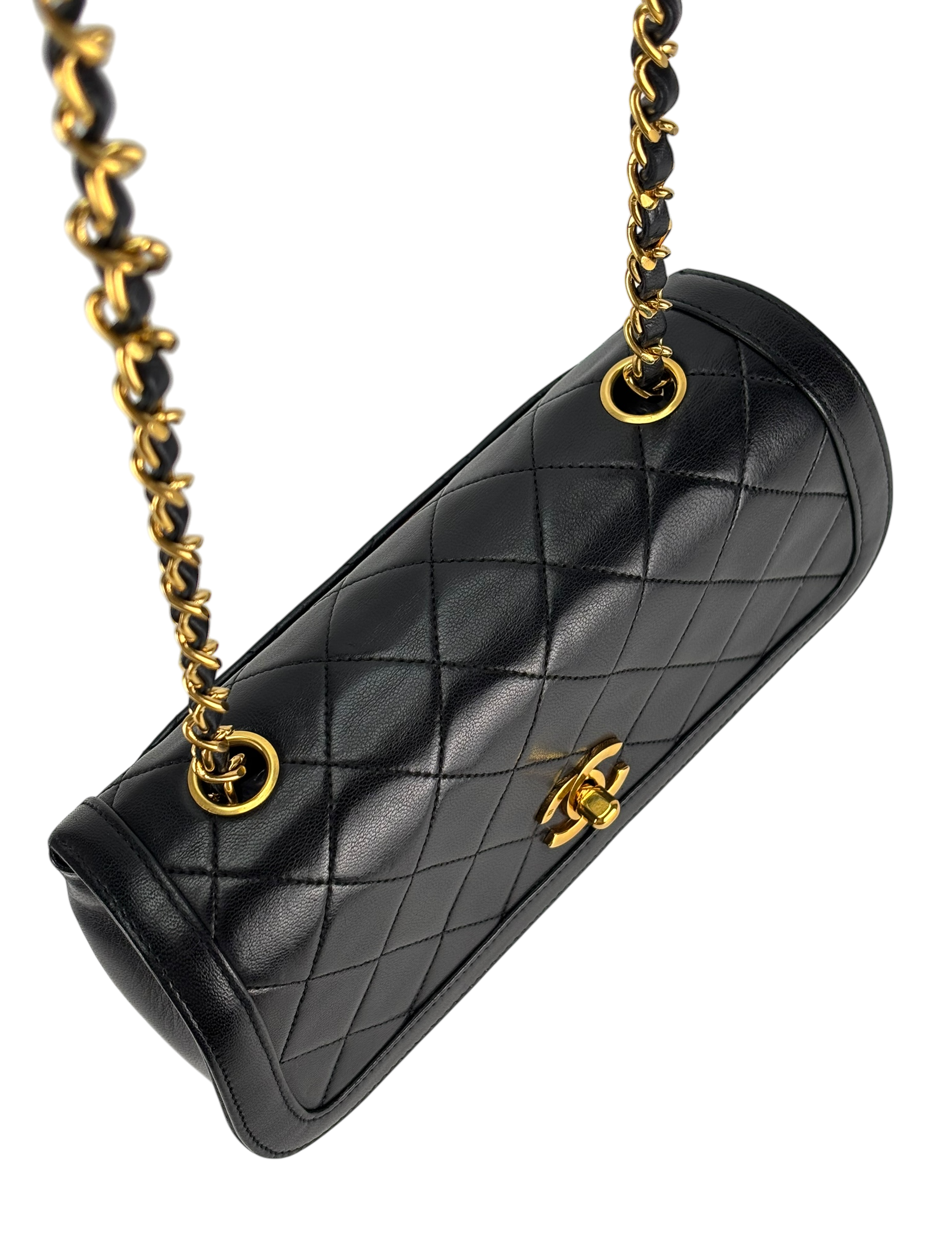 CHANEL - Black Lambskin Matelasse Single Flap Single Chain Bag
