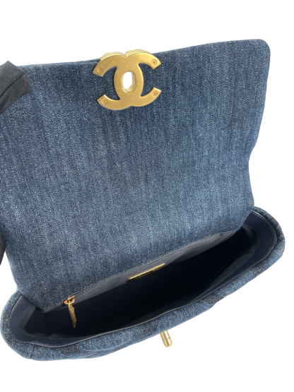 CHANEL - 23C Denim 19 Small Flap Bag