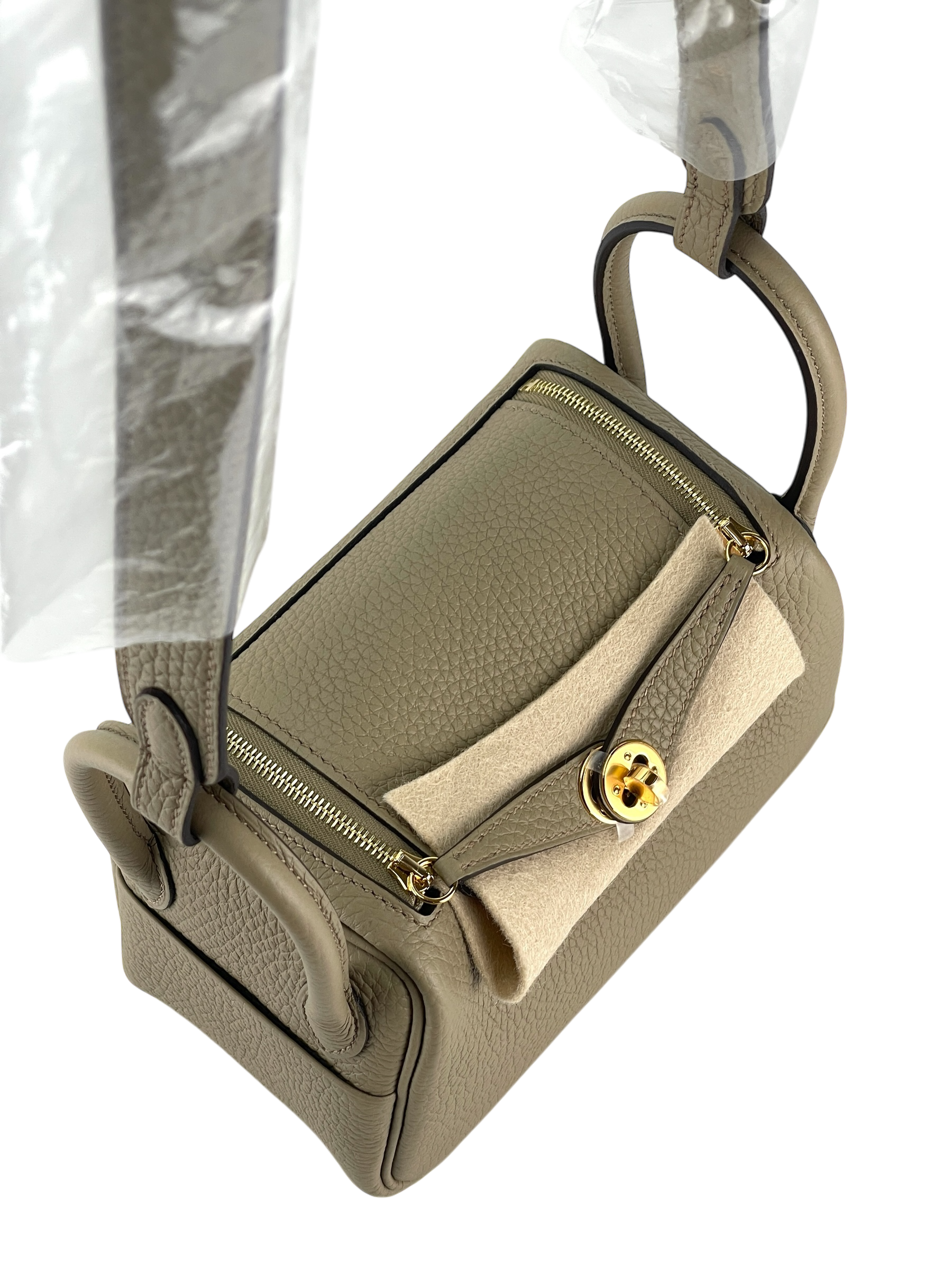HERMES - Mini Lindy 8Q Beige Marfa Taurillon Clemence Gold Hardware 