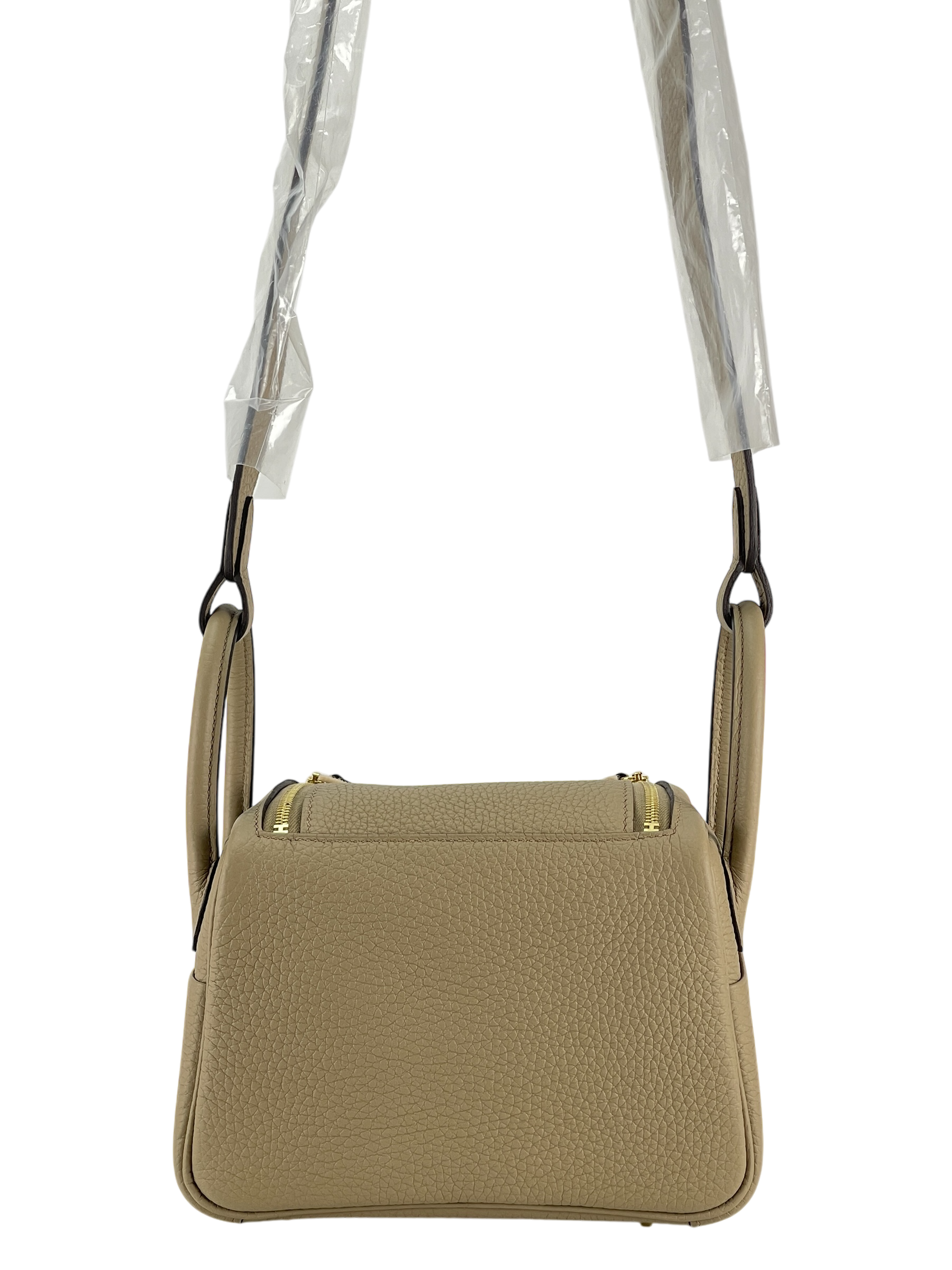 HERMES - Mini Lindy 8Q Beige Marfa Taurillon Clemence Gold Hardware 