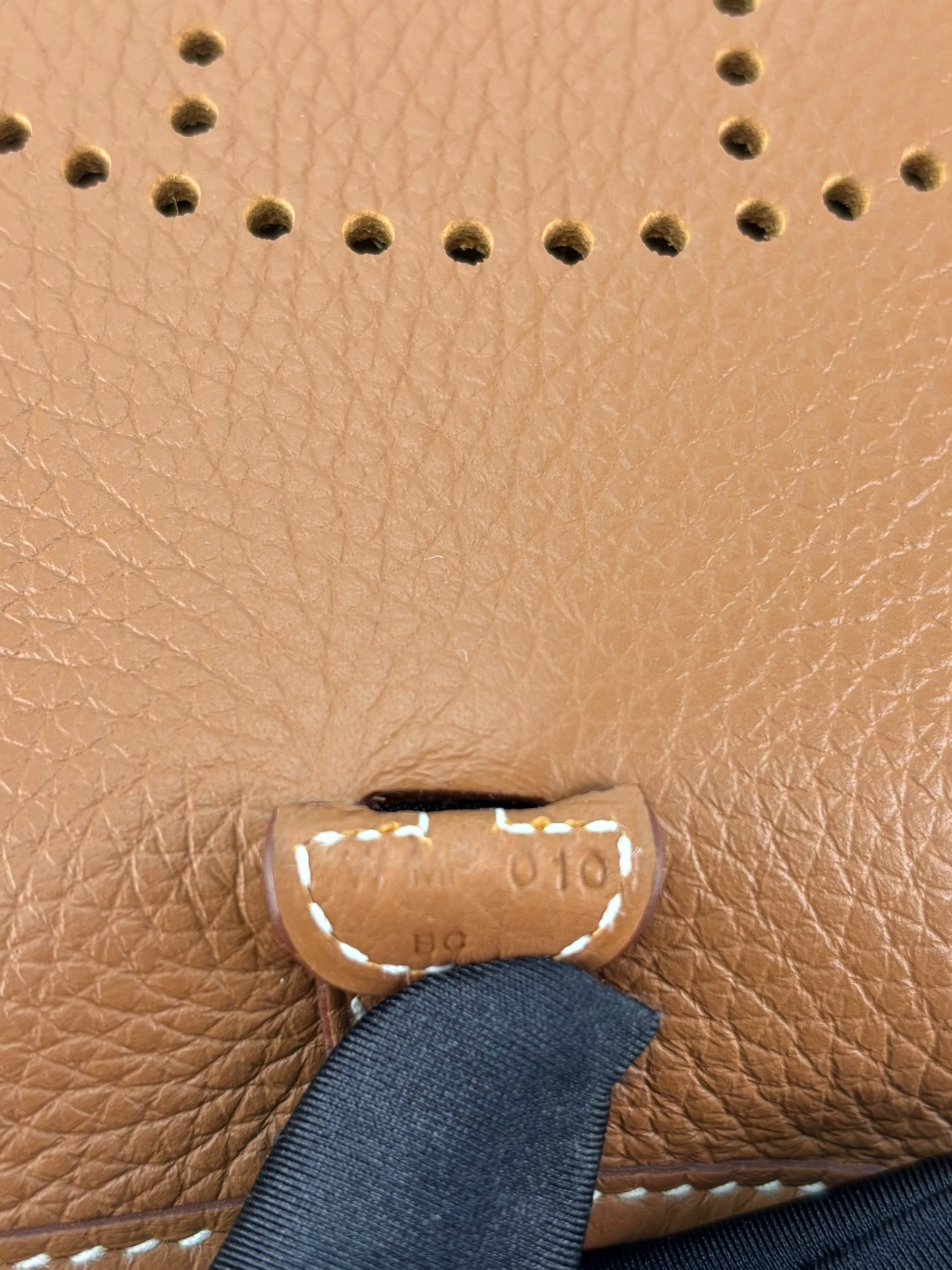 HERMES - Evelyne TPM Evelyne 16 Gold Taurillon Clemence Palladium Hardware