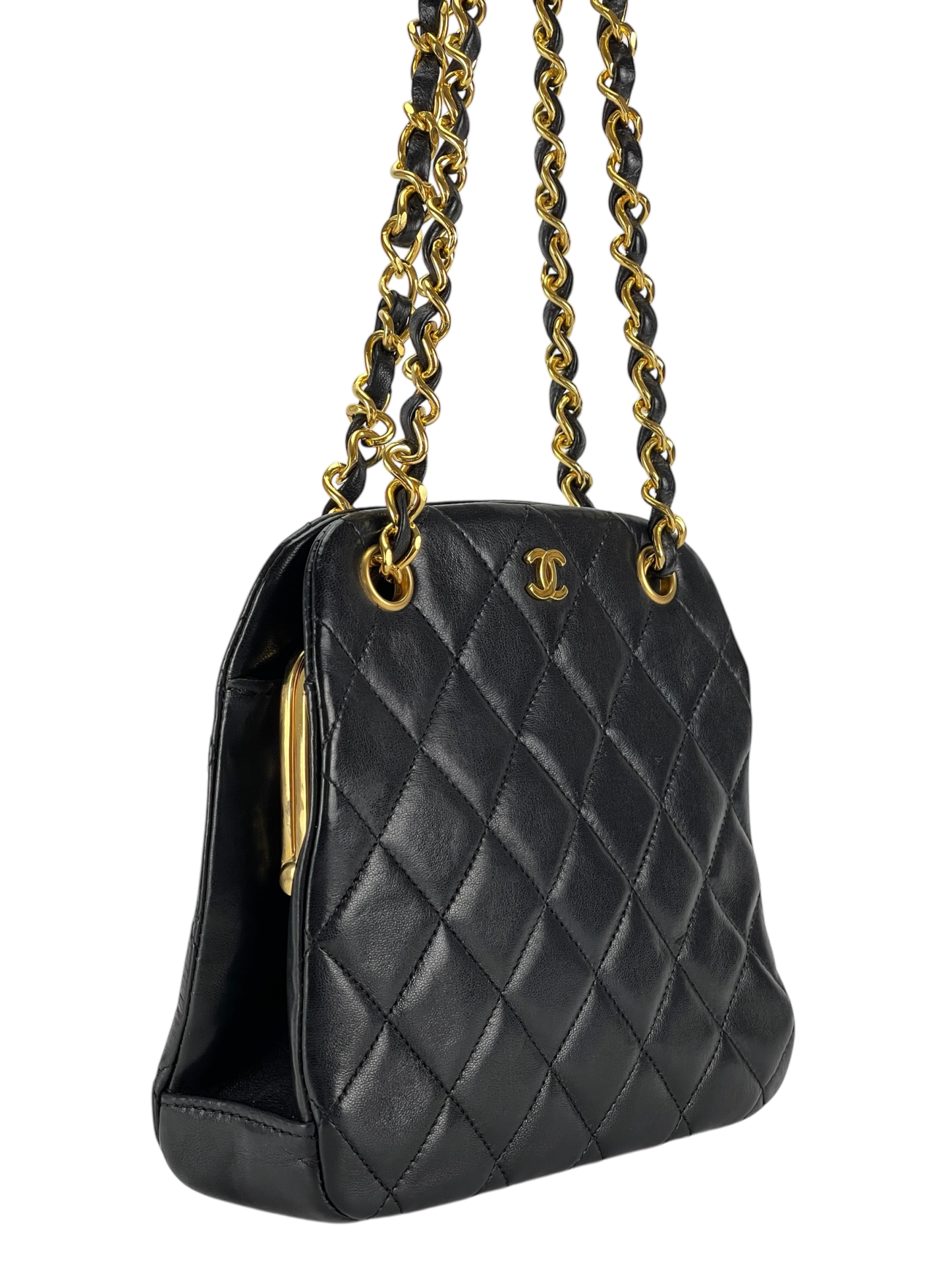 CHANEL - Matelasse Lambskin Clasp Closure Purse Chain Shoulder bag