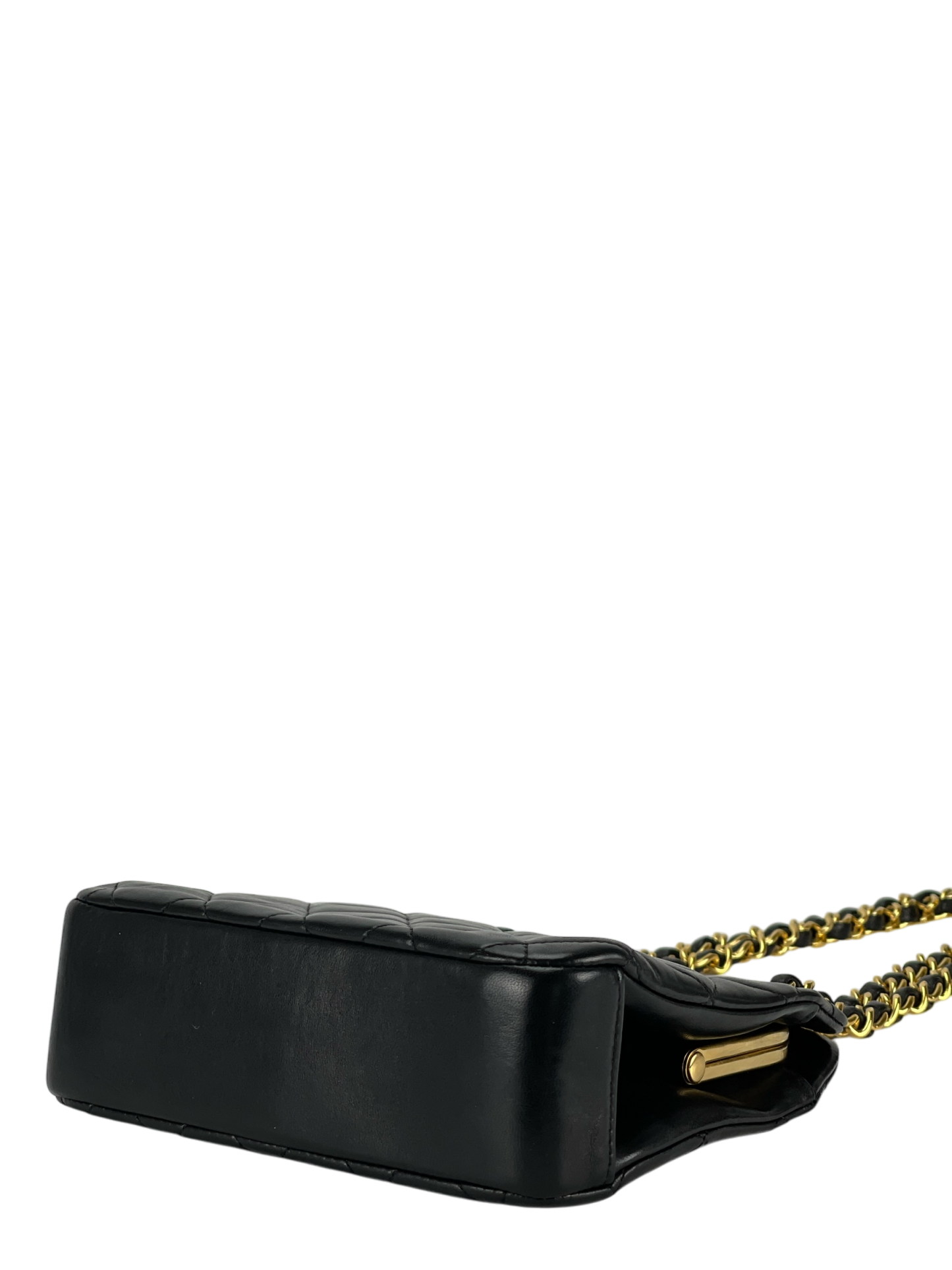 CHANEL - Matelasse Lambskin Clasp Closure Purse Chain Shoulder bag