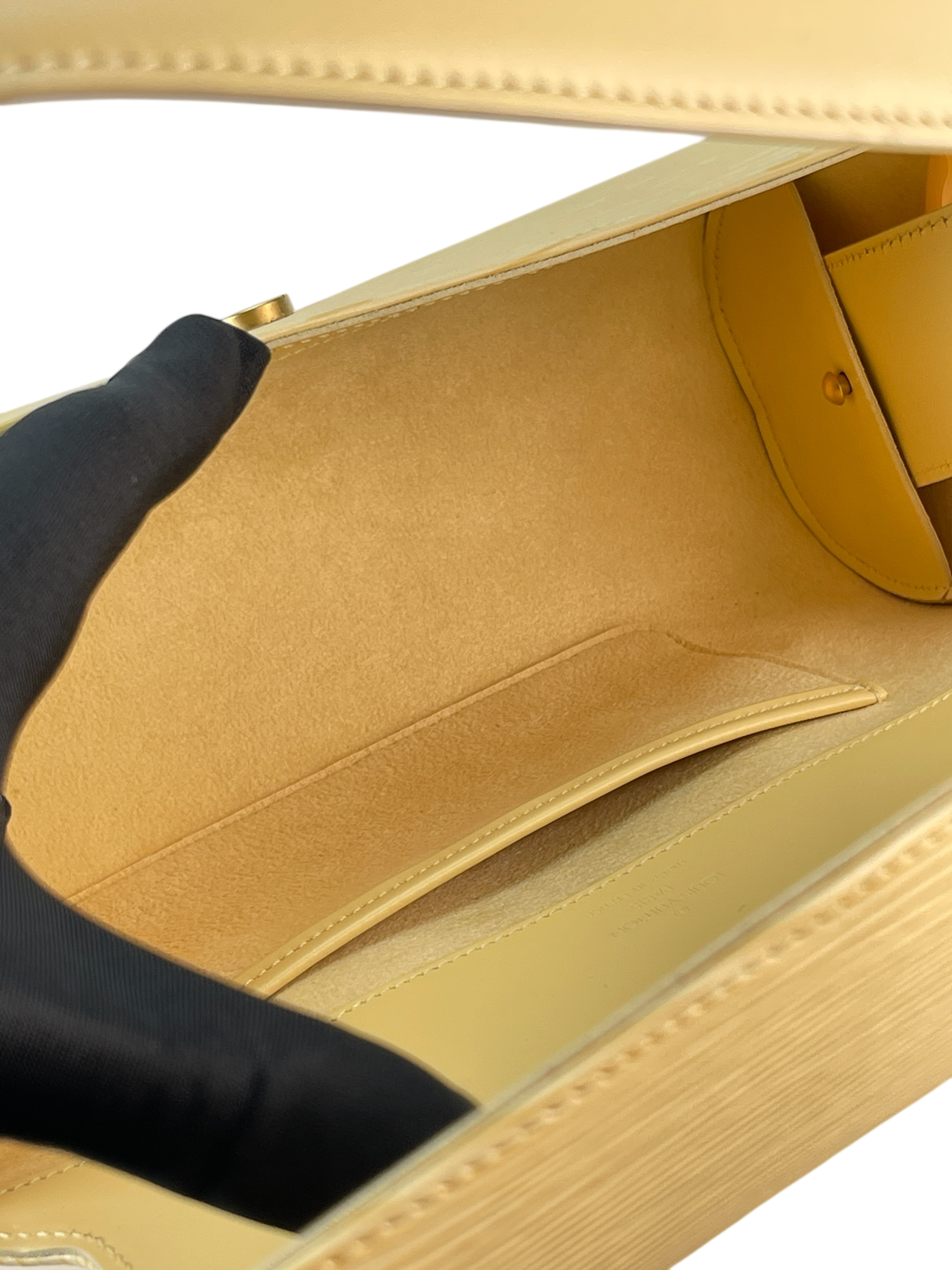 LOUIS VUITTON - Yellow Epi Nocturne PM Vanilla Bag