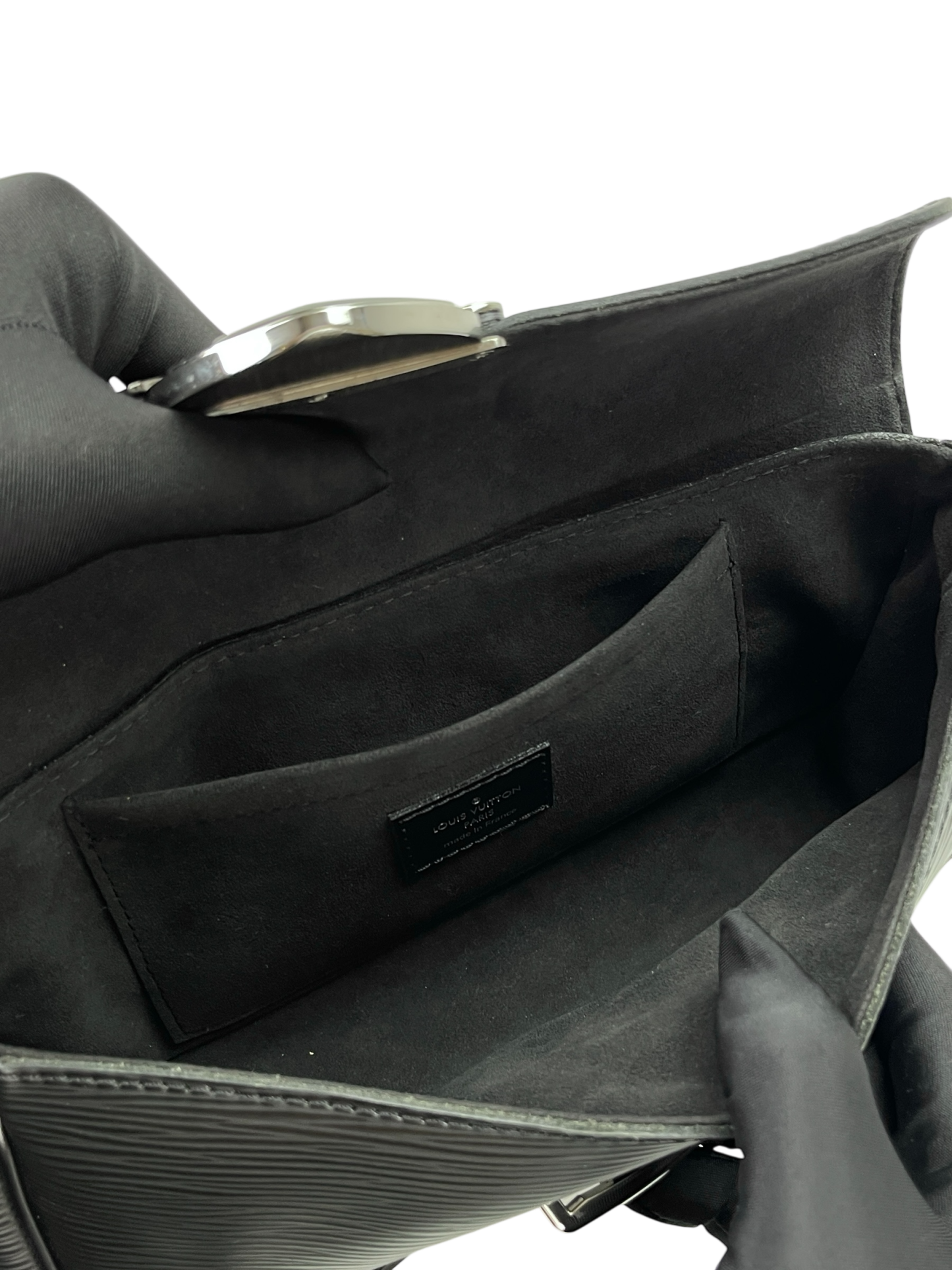 LOUIS VUITTON - Black Epi  Montaigne Clutch Bag