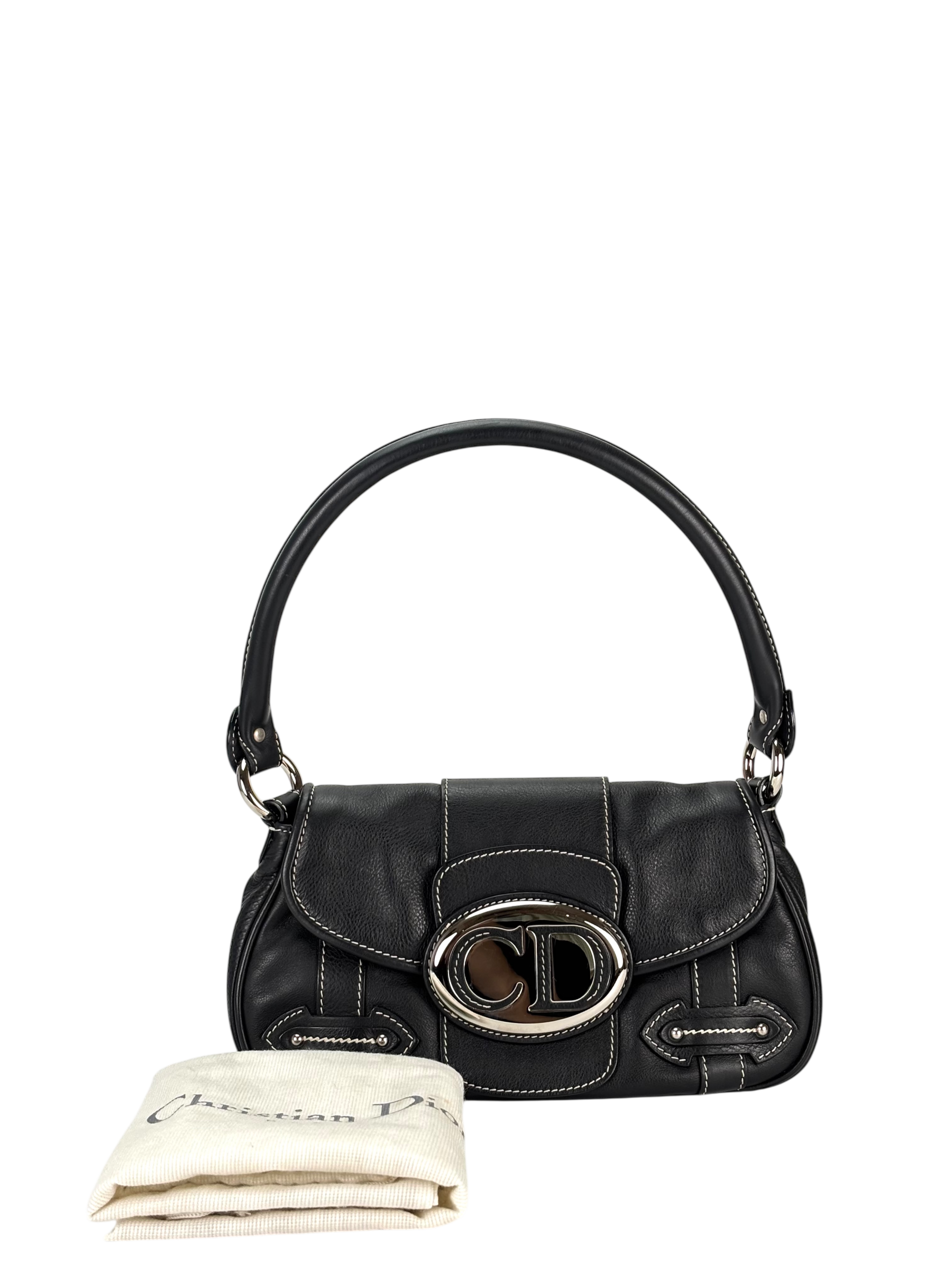 CHRISTIAN DIOR - Black Leather CD Logo Shoulder Bag