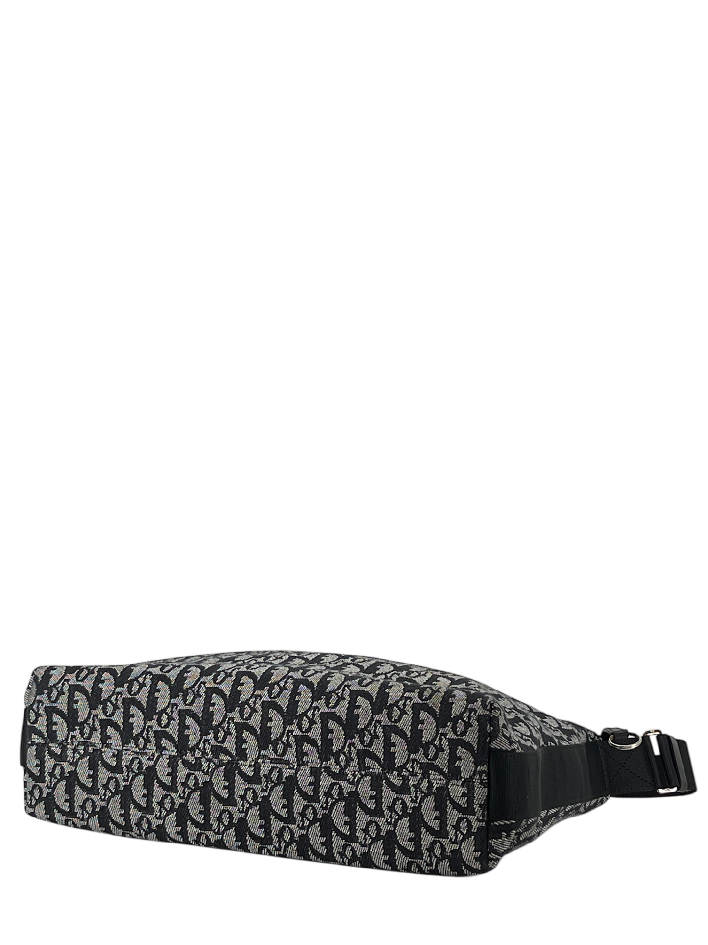 CHRISTIAN DIOR - Navy Diorissimo Pochette Shoulder Bag