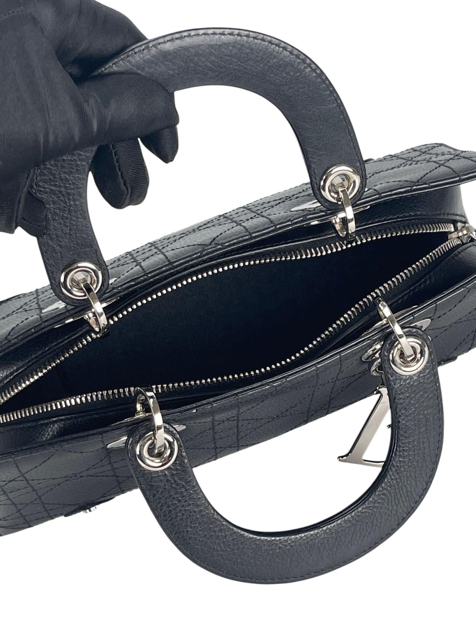 CHRISTIAN DIOR - Lady Dior East West Bag in Black