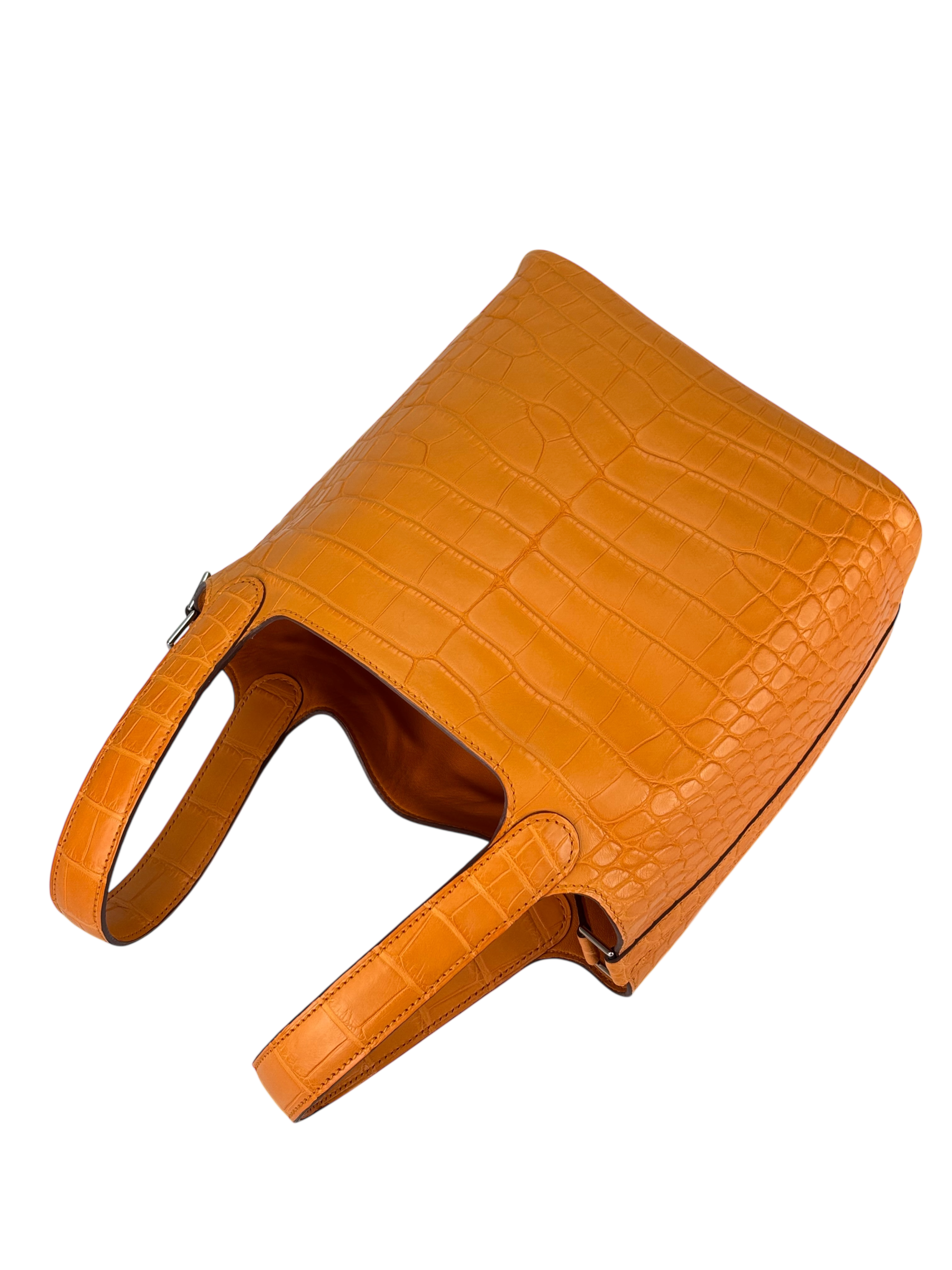 HERMES - Picotin Lock 18 PM Alligator Matte Apricot Silver Hardware