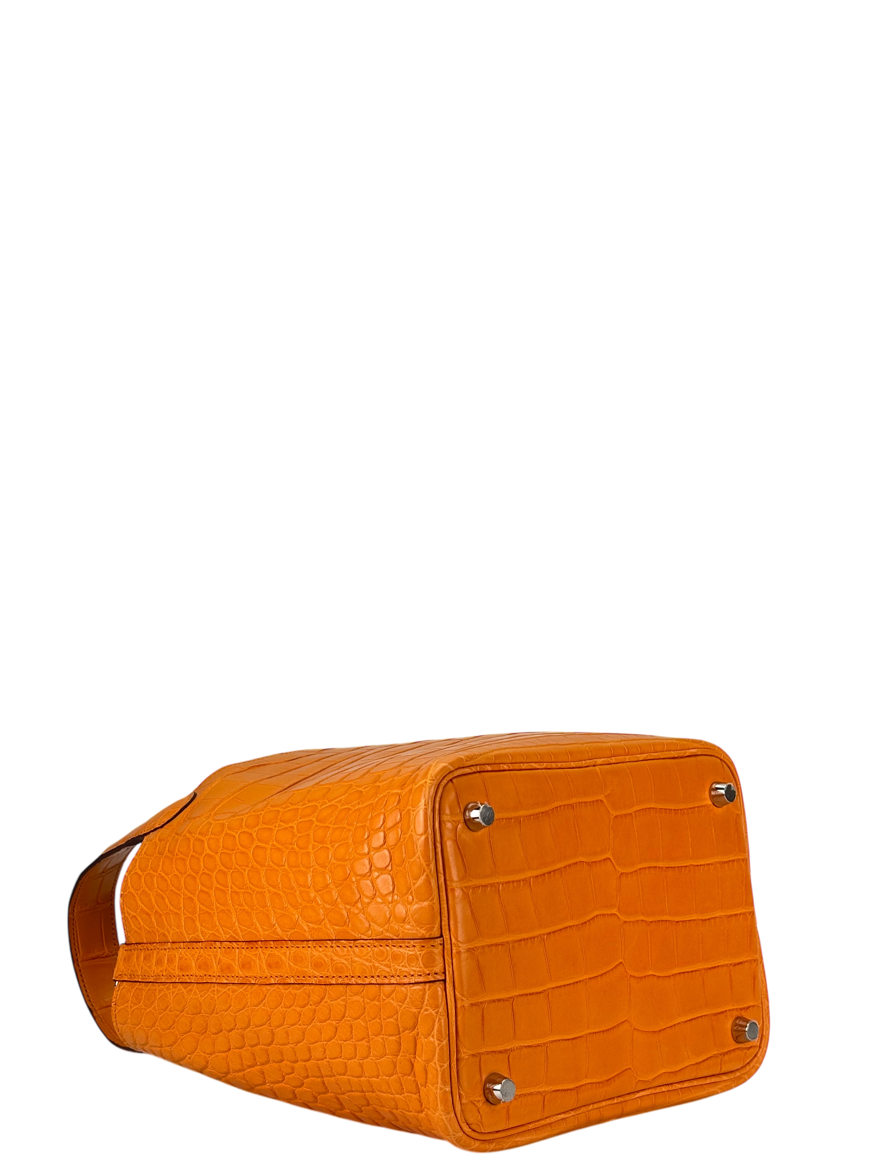 HERMES - Picotin Lock 18 PM Alligator Matte Apricot Silver Hardware