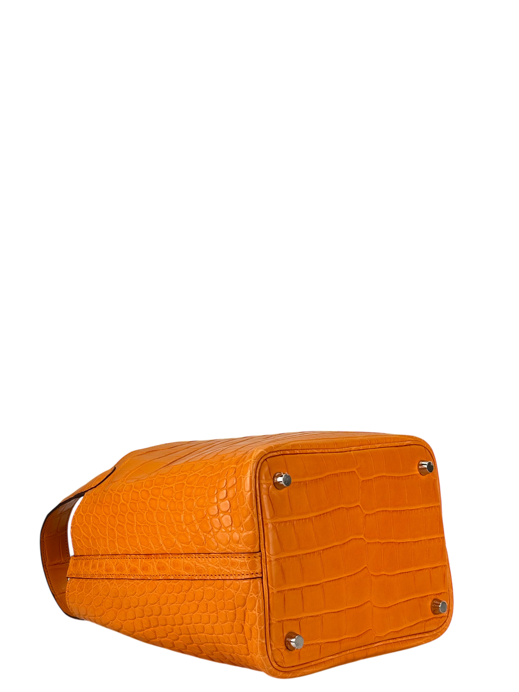 HERMES - Picotin Lock 18 PM Alligator Matte Apricot Silver Hardware