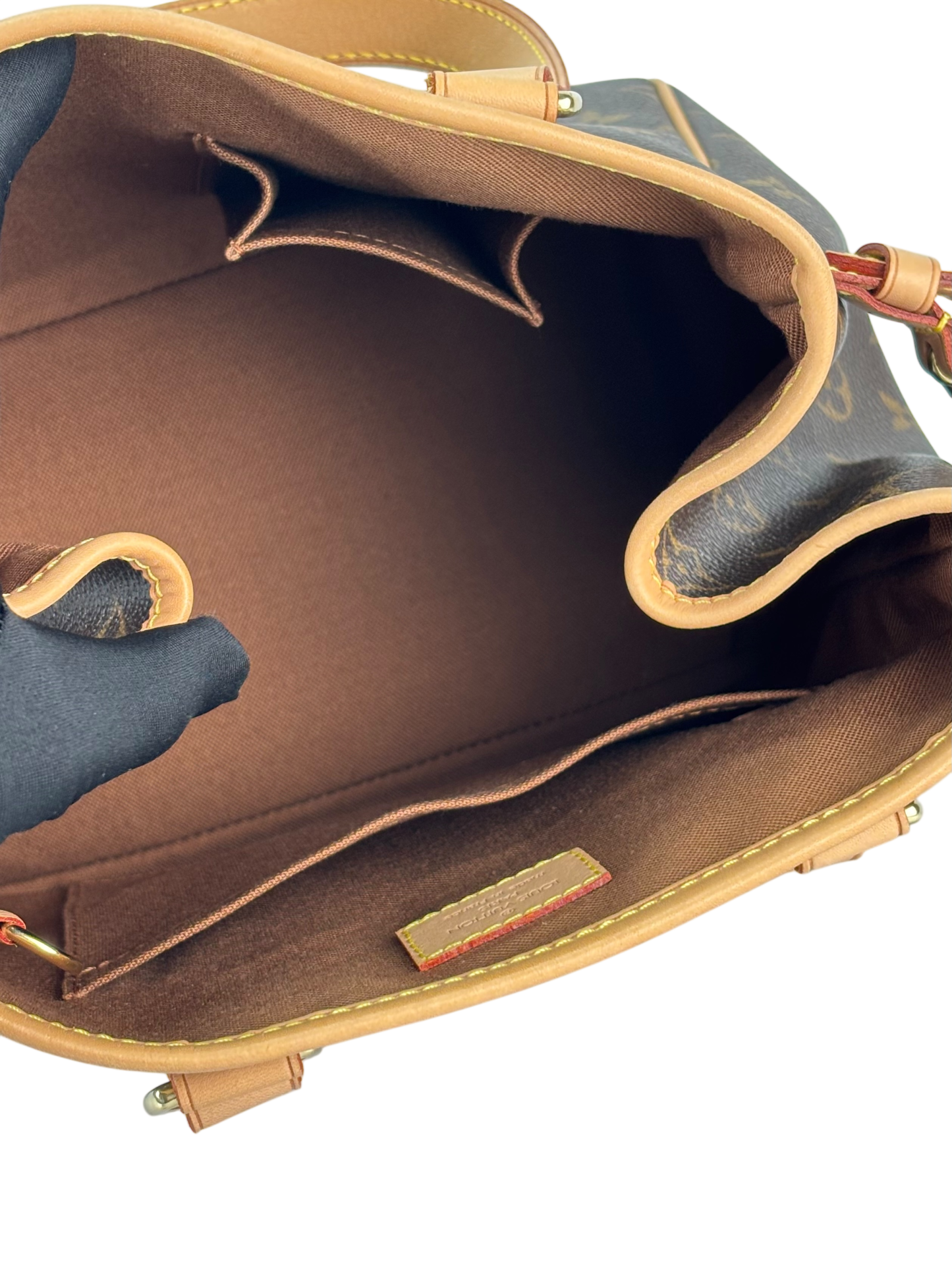 LOUIS VUITTON - Monogram Canvas Batignolles Vertical PM Handbag
