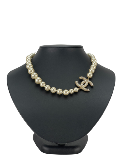 CHANEL - 21B Coco Mark Gold Pearl Short Necklace