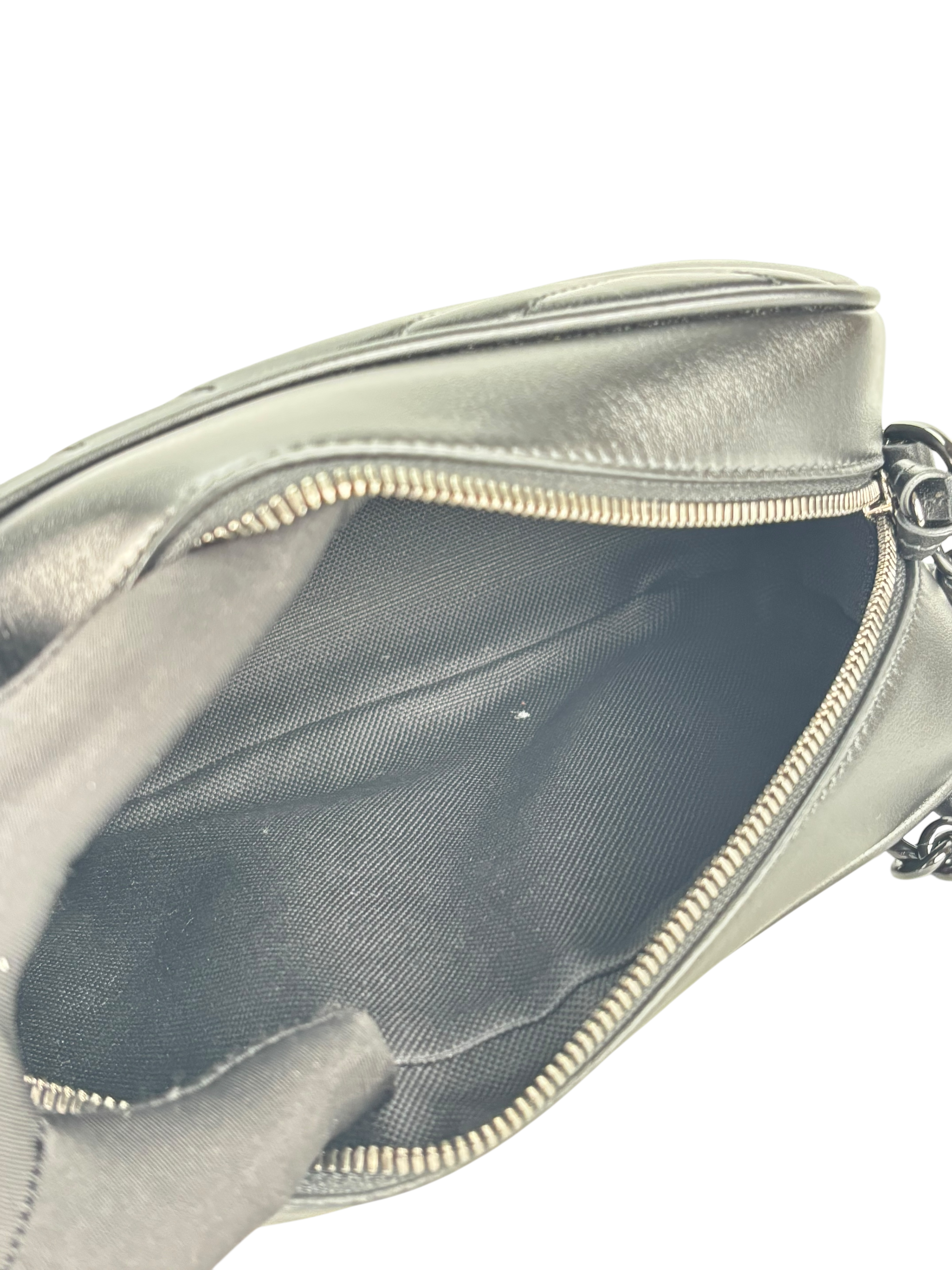 GUCCI - Black GG Marmont Camera Bag