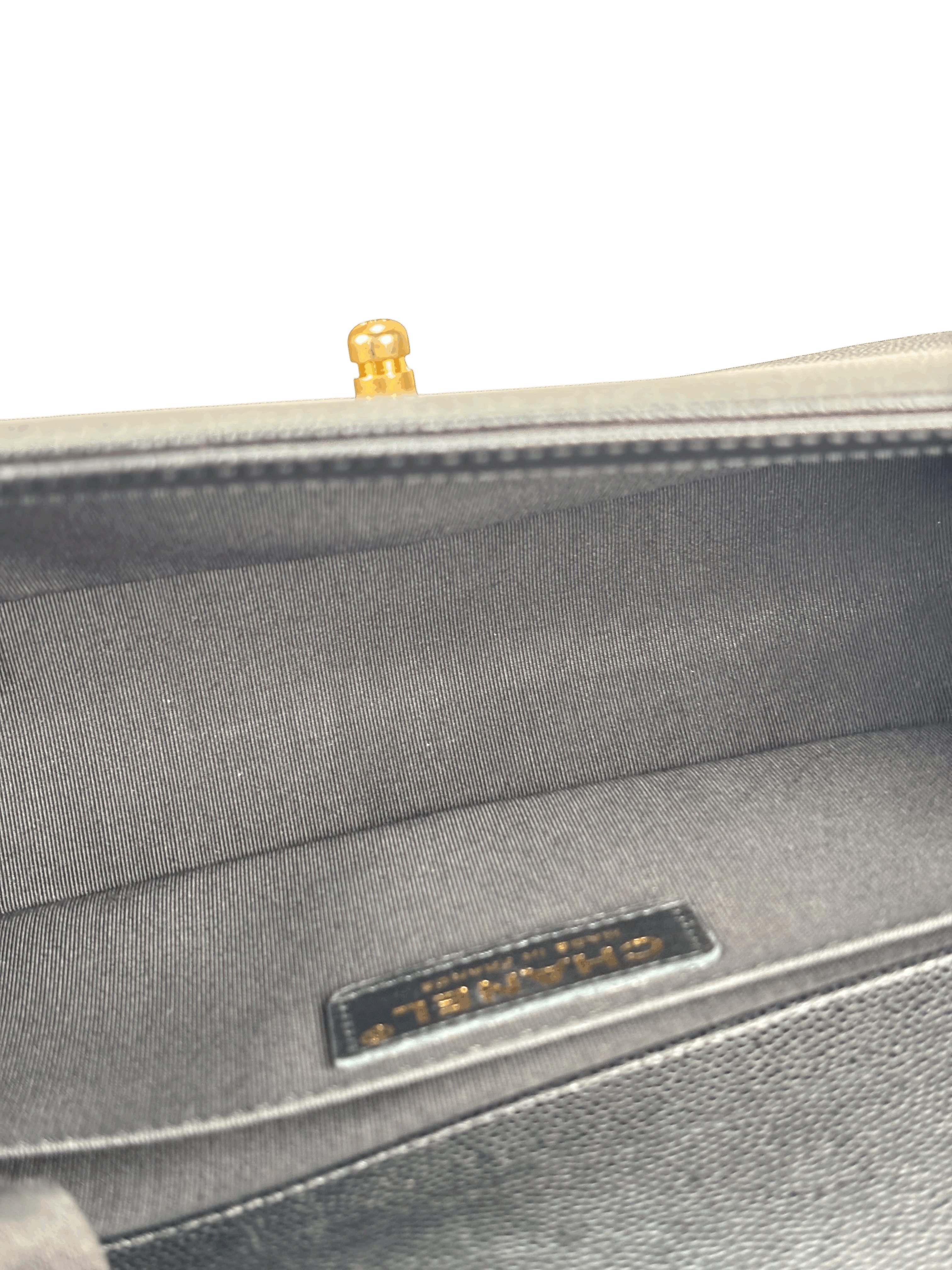 CHANEL - Black Caviar Quilted Medium Boy Flap Black Gold Hardware