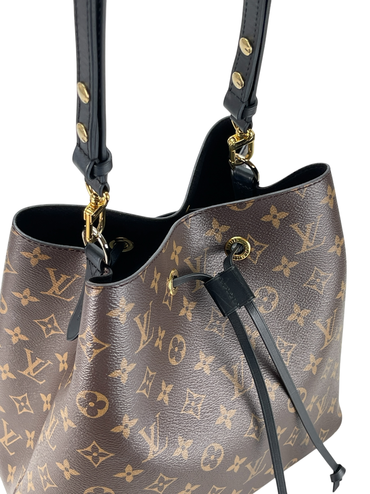 LOUIS VUITTON - Black Neo Bucket MM Shoulder Bag