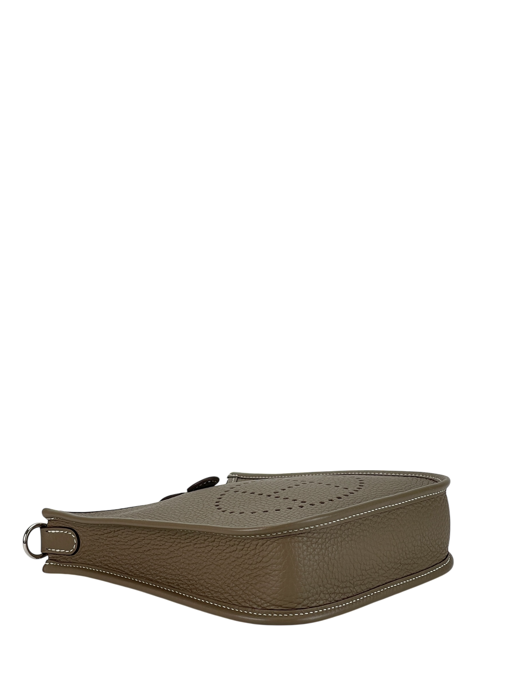 HERMES - Evelyne TPM Evelyne 16 Etoupe Taurillon Clemence Palladium Hardware