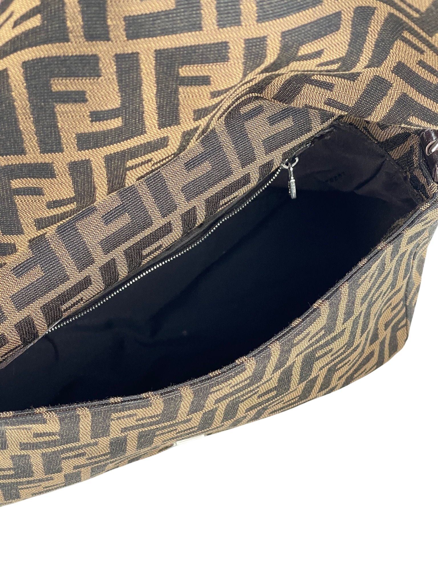 FENDI - Canvas Brown Zucca Mamma Baguette Handbag Silver Hardware