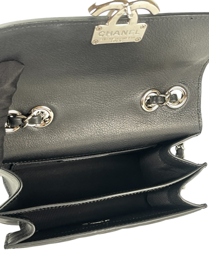 CHANEL - Black Calfskin Mini CC Box Flap Grained Bag