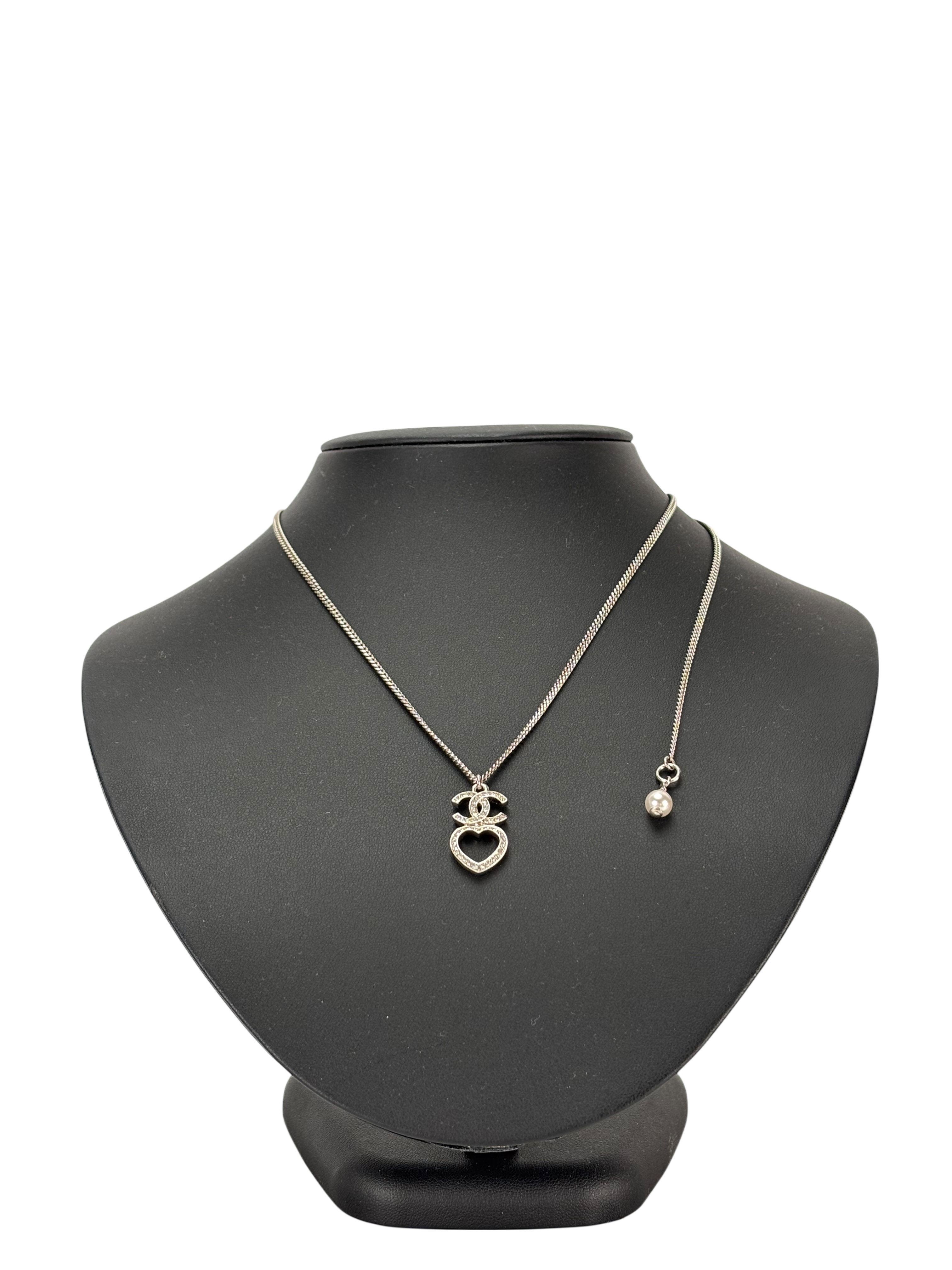 CHANEL - 23N Heart Metal & Strass Rhinestone Necklace