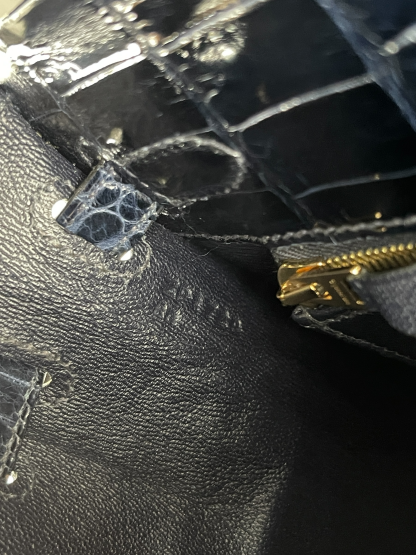 HERMES - Kelly 25 Niloticus Navy Gold Hardware 