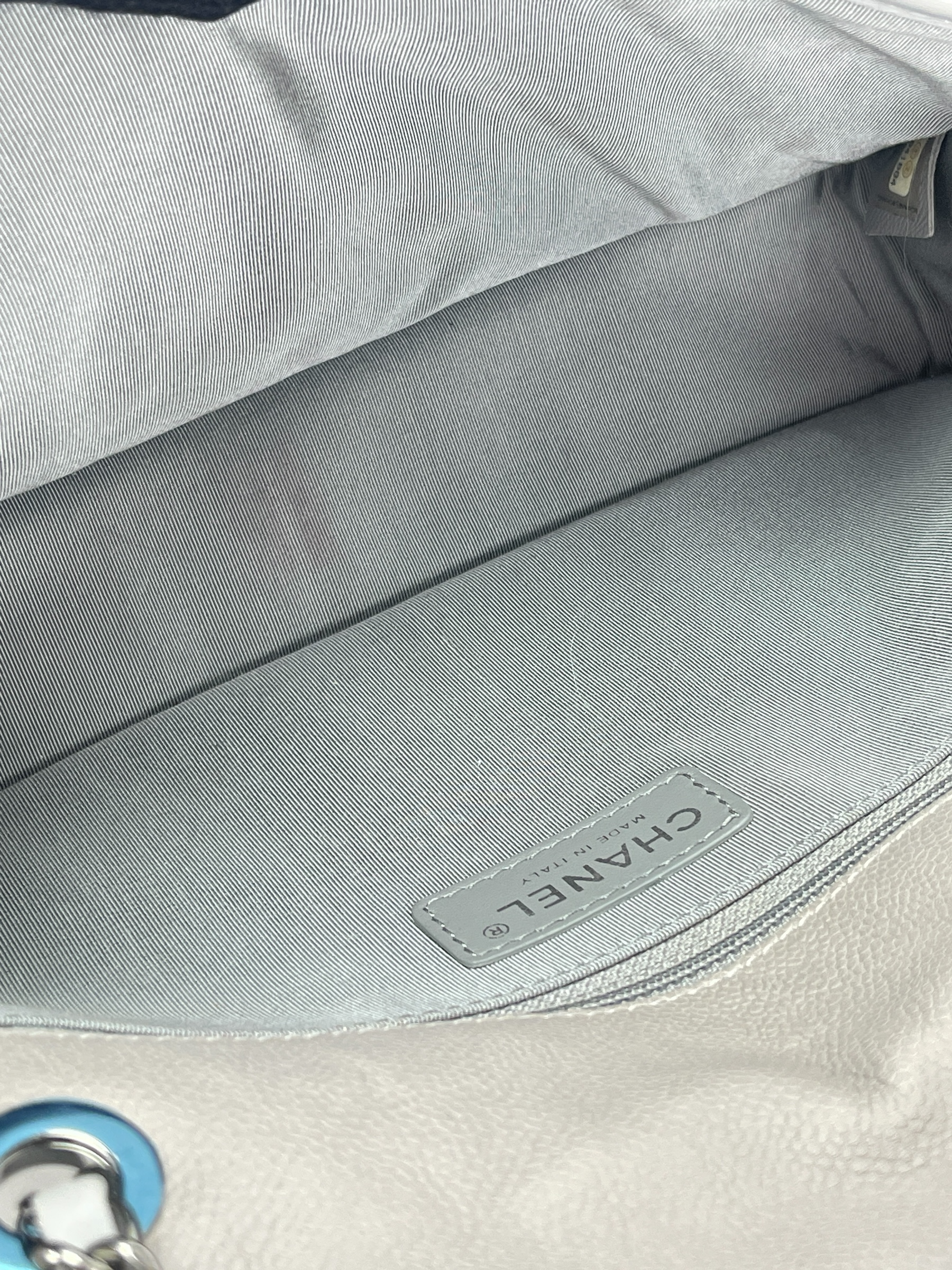 CHANEL - Grey Aged Caviar Medium French Riviera Flap Bag