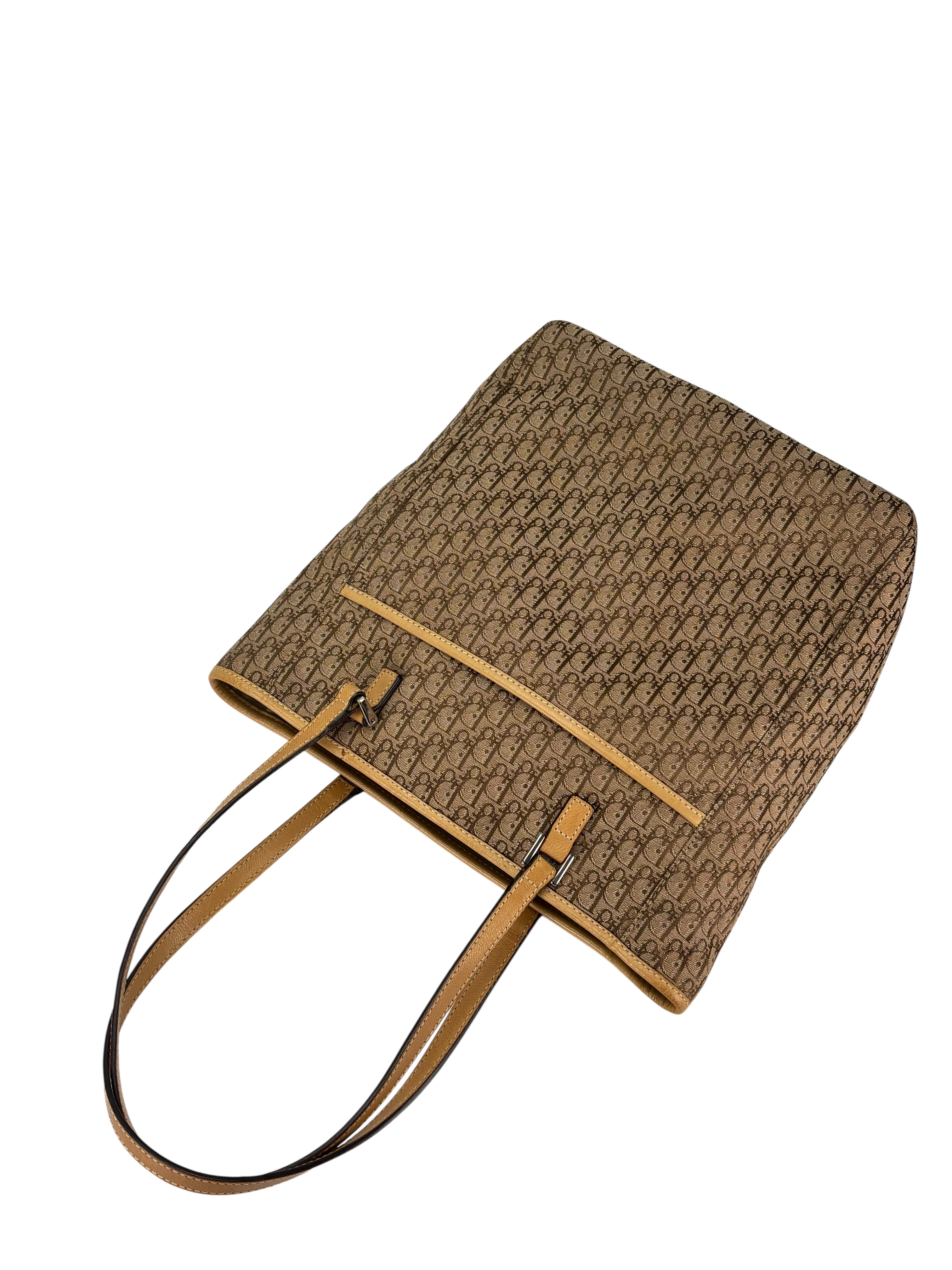 CHRISTIAN DIOR - Trotter Chic Tote Bag Beige – Camellia