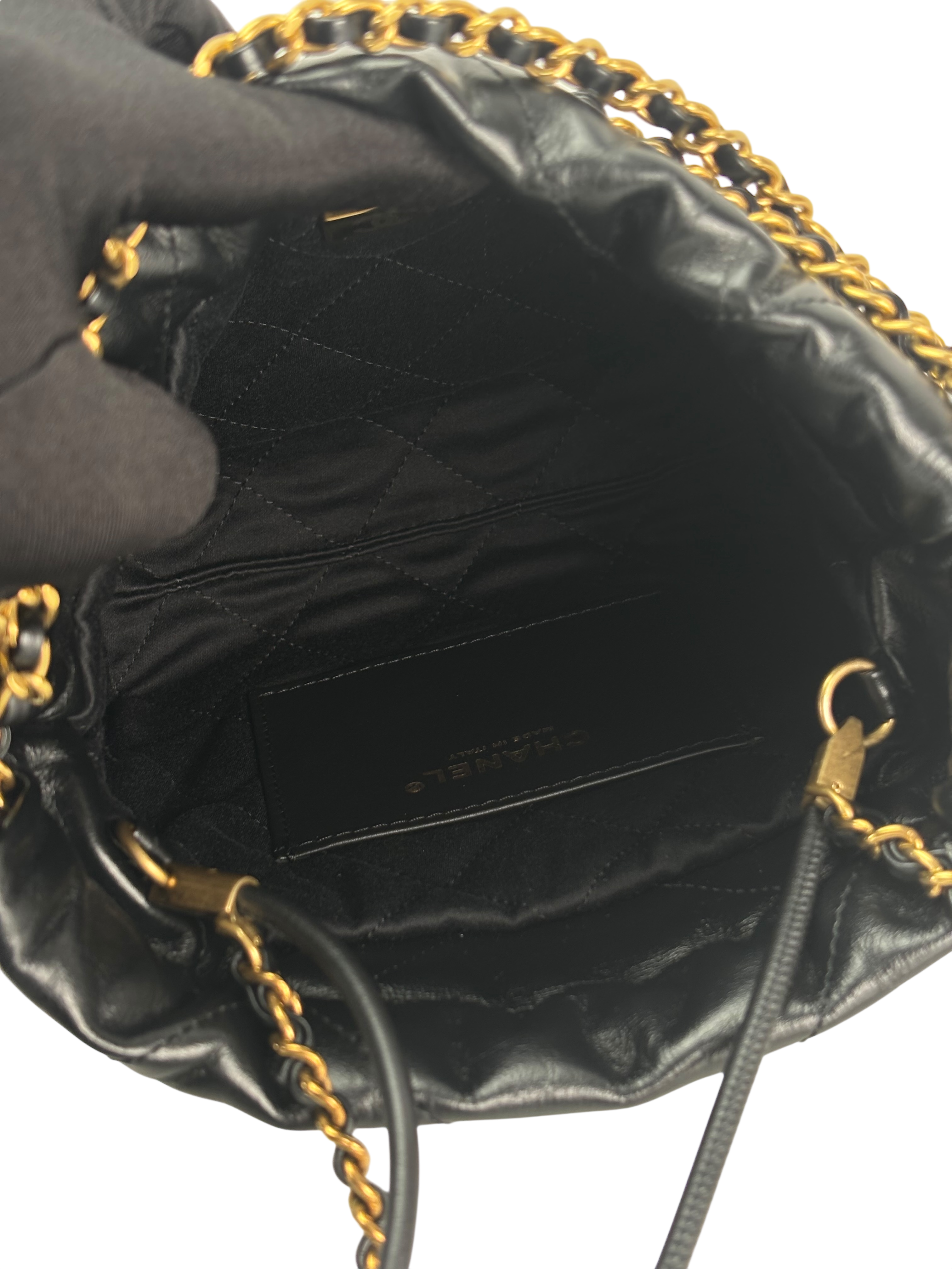 CHANEL - 22 Mini Bag Black Calfskin Gold Hardware