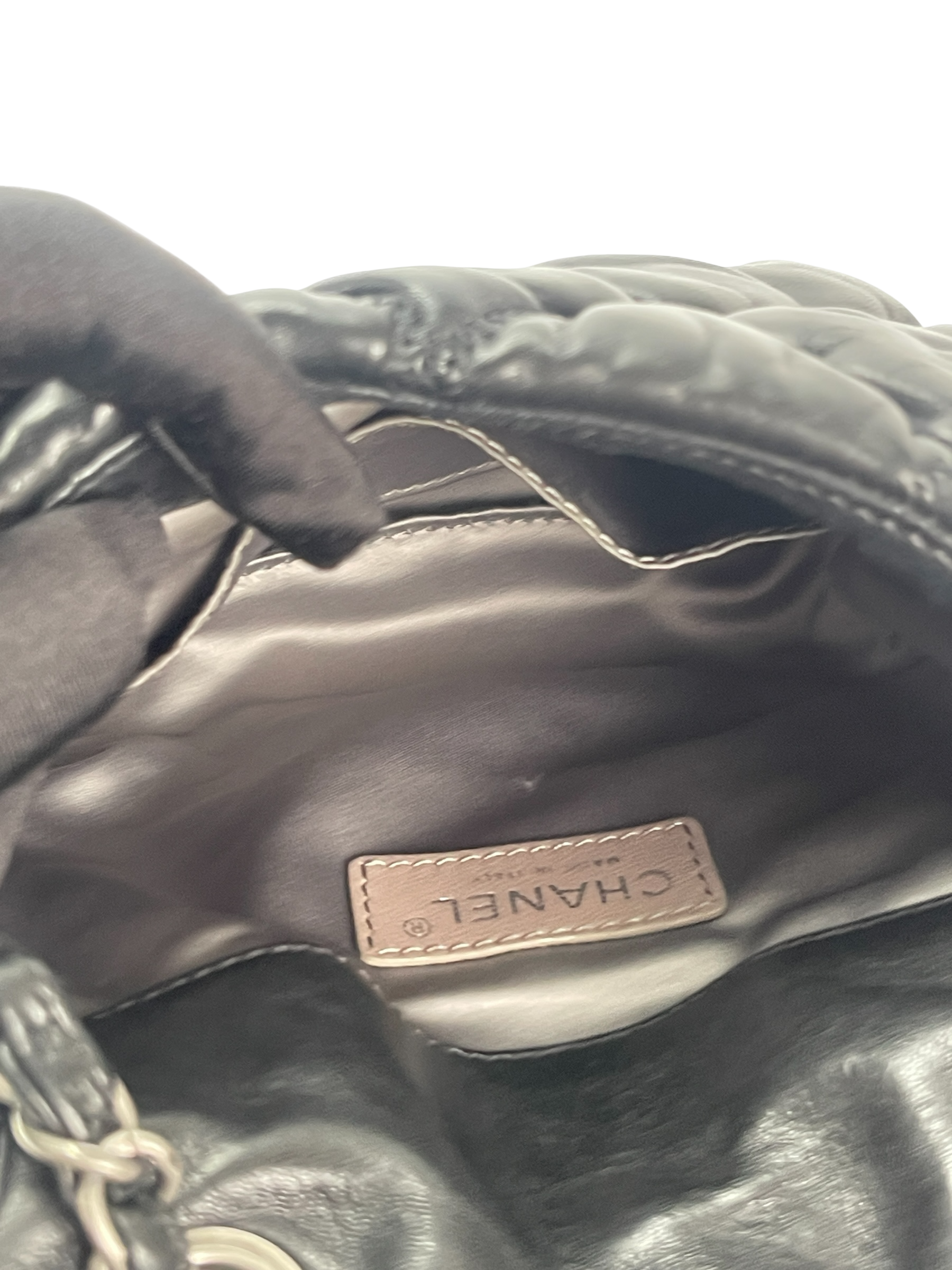 CHANEL - Black Lambskin Bubble Quilted Single Chain Bag