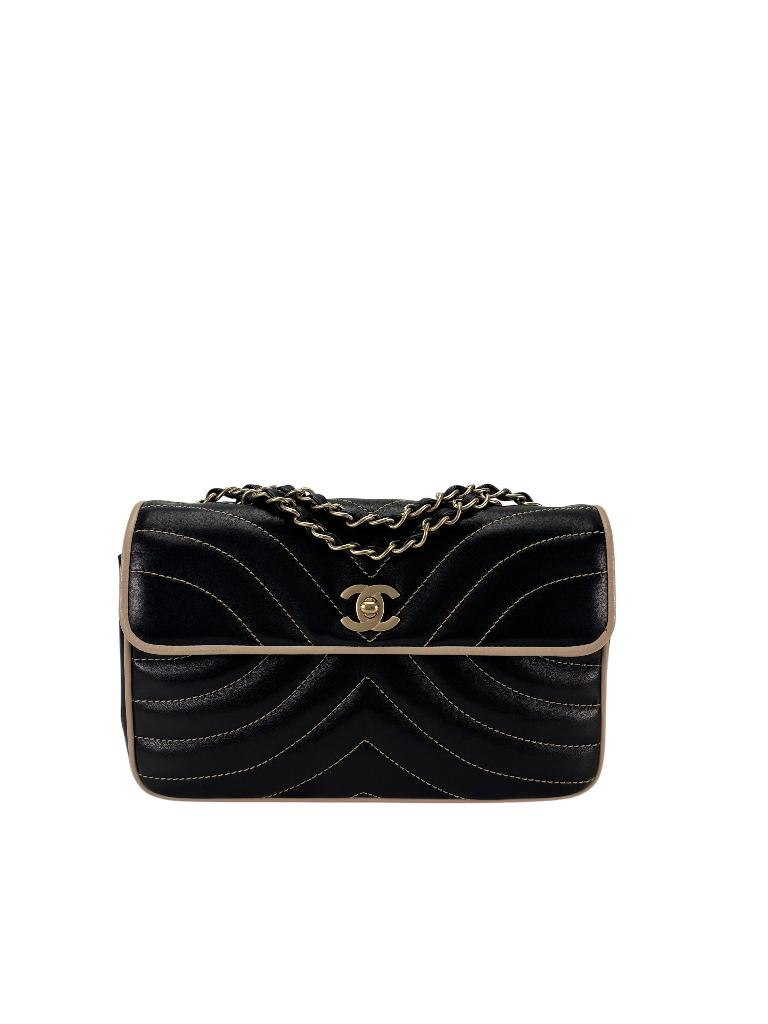 CHANEL - Black Lambskin Quilted Single Flap Bag