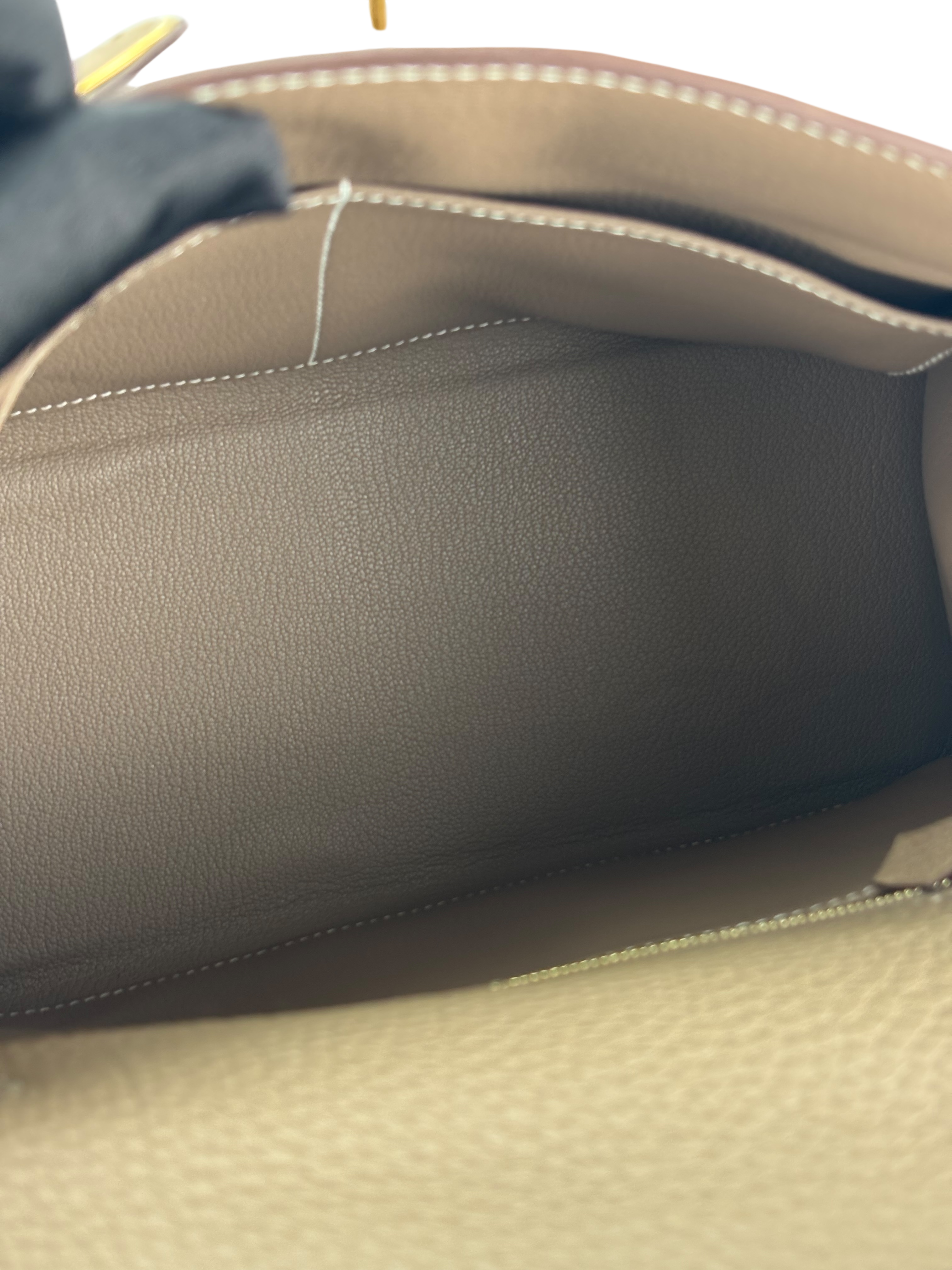 HERMES - Kelly 28 Etoupe Togo Gold Hardware 