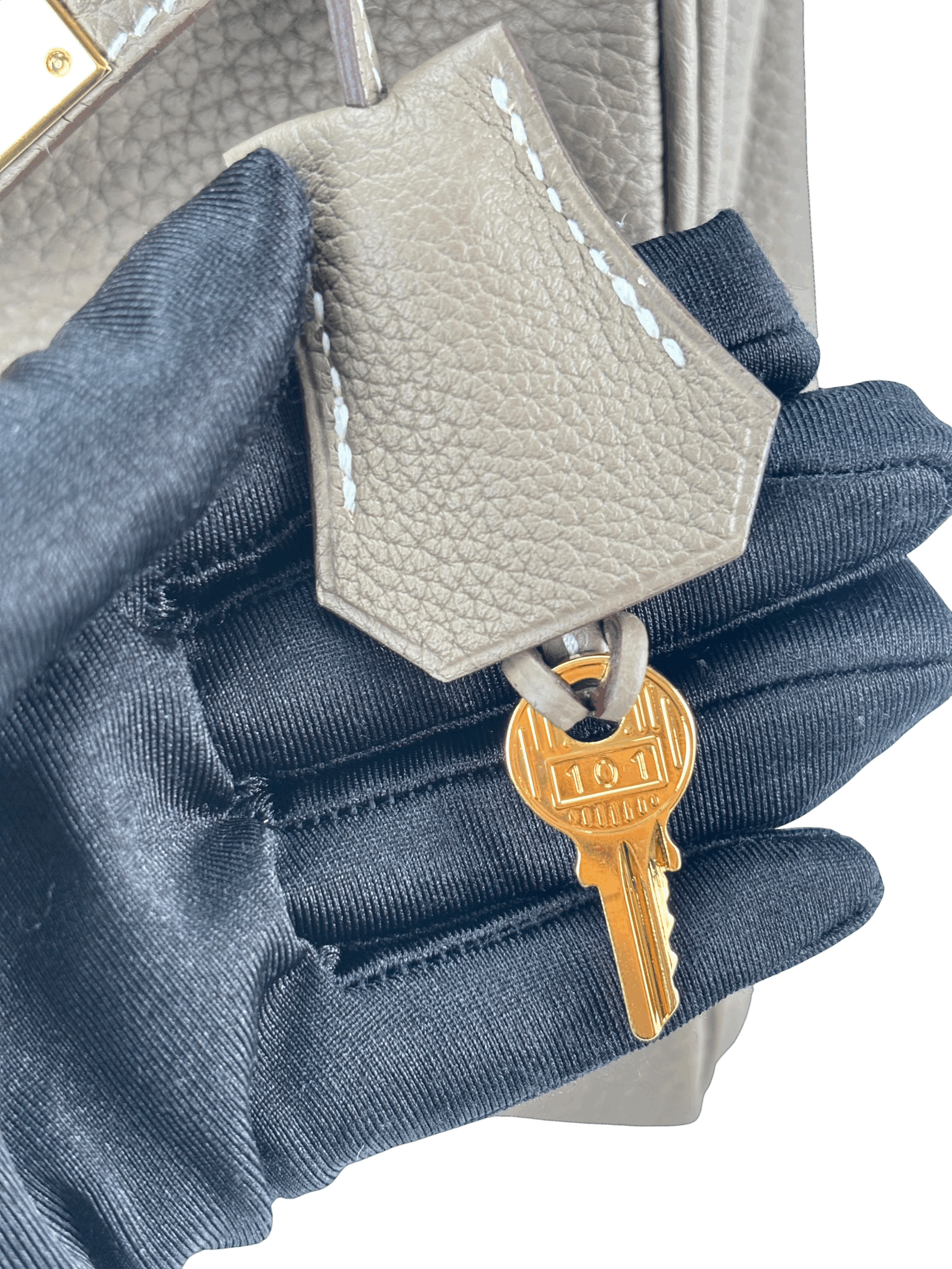 HERMES - Kelly 28 Etoupe Togo Gold Hardware 