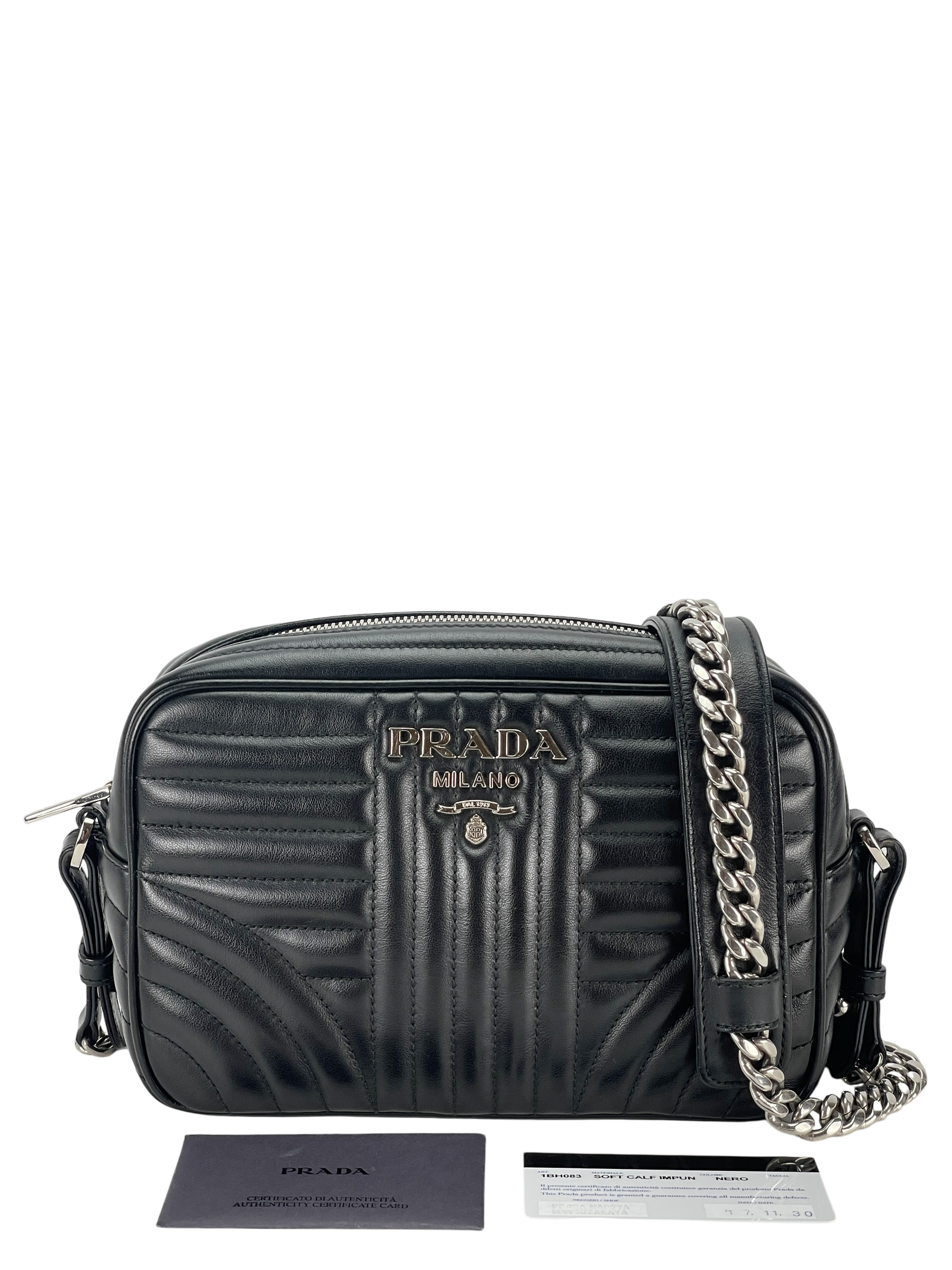 PRADA ブラック NIPPASOFT 34.5 PRADA - Black Calfskin Soft Diagramme Camera Bag – Camellia