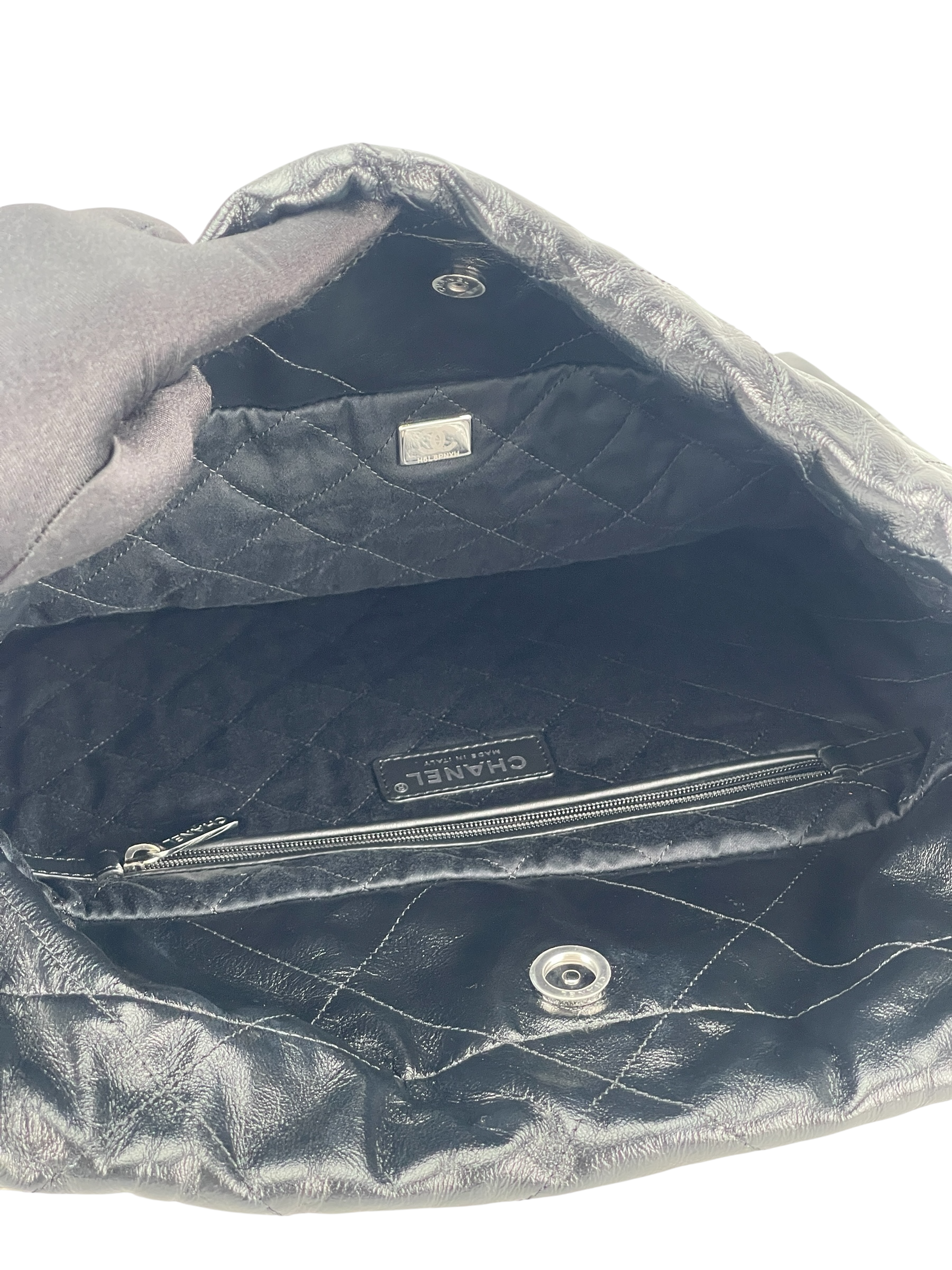 CHANEL - 22 Small Bag Black Lambskin Gold Hardware