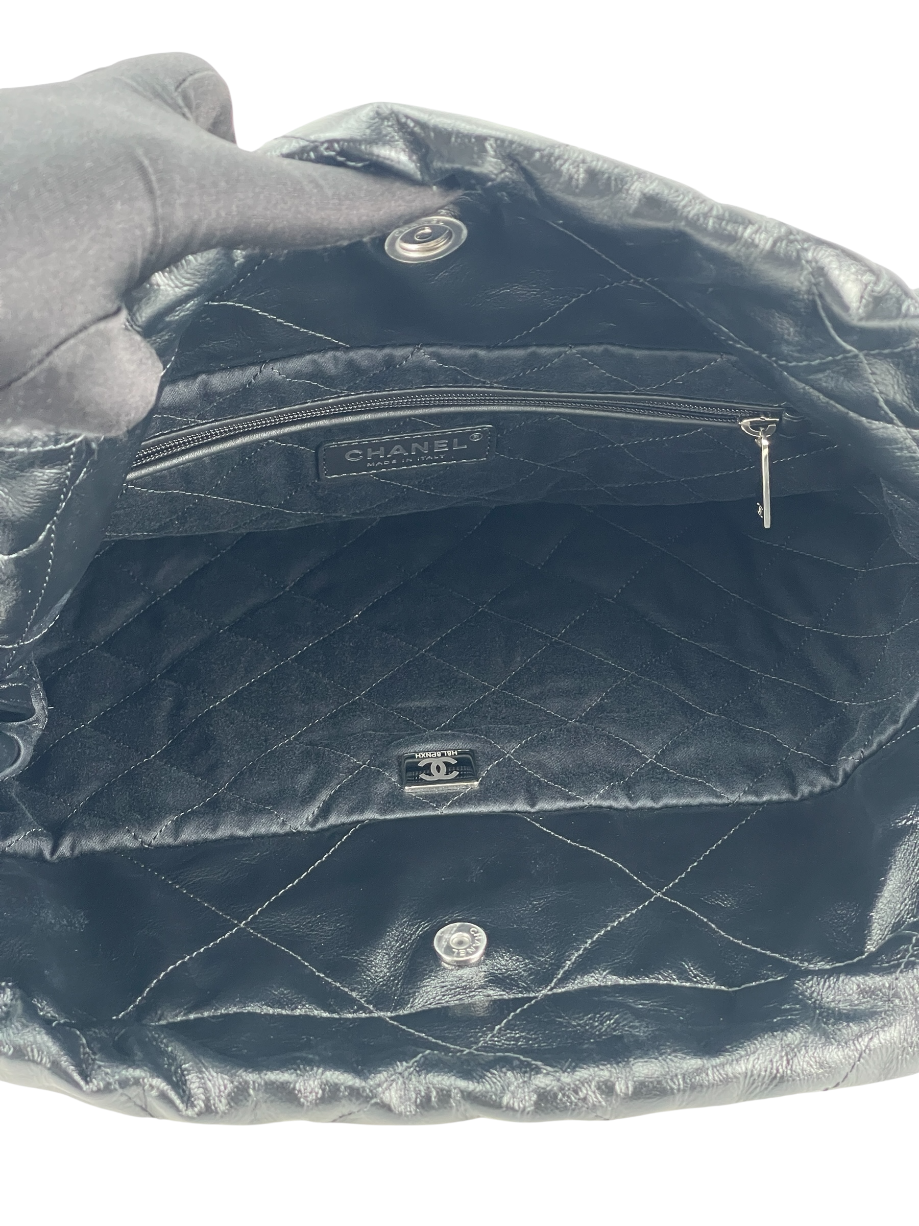 CHANEL - 22 Small Bag Black Lambskin Gold Hardware