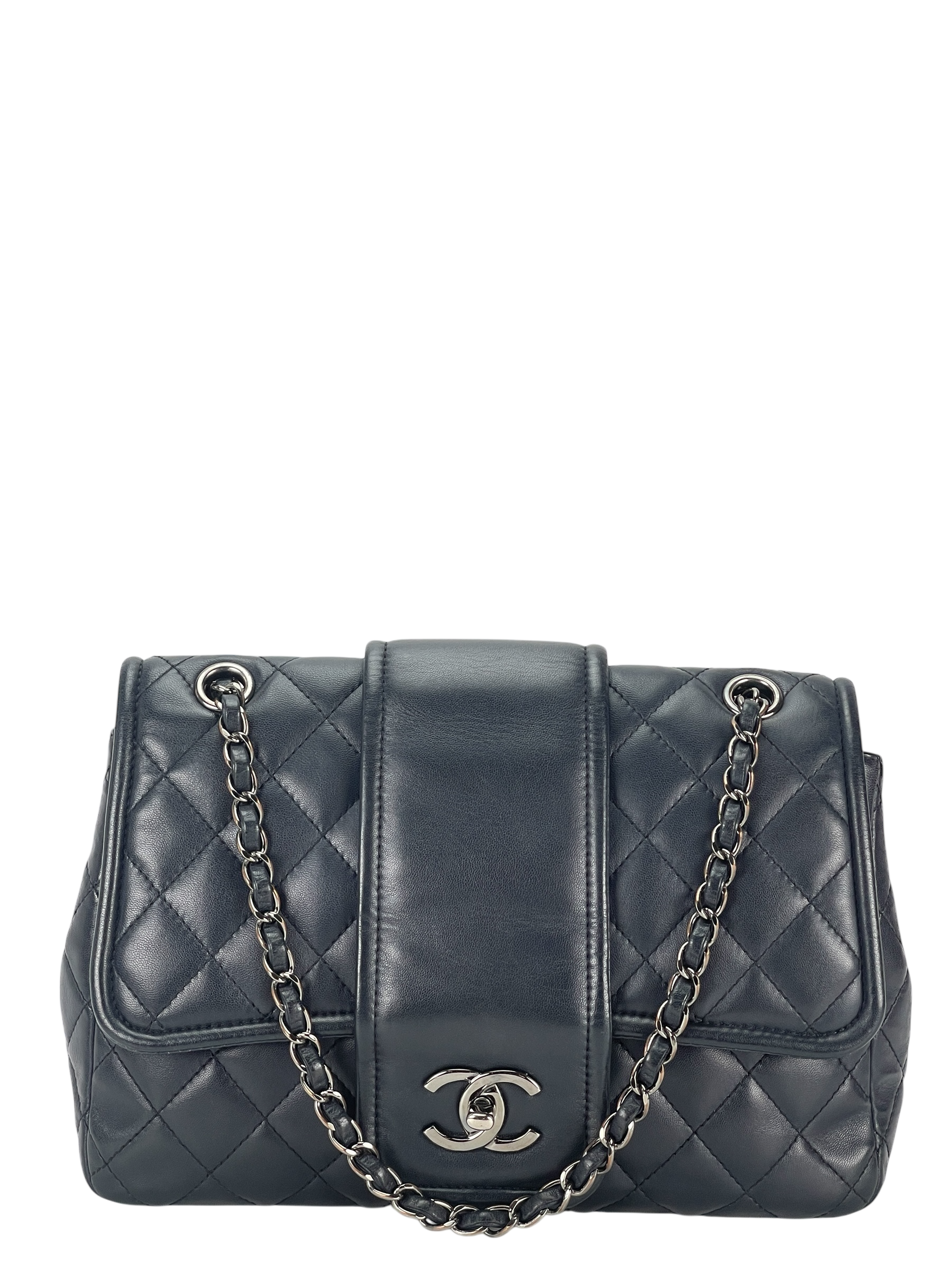 CHANEL - Lambskin Quilted Elementary Chic Flap Navy