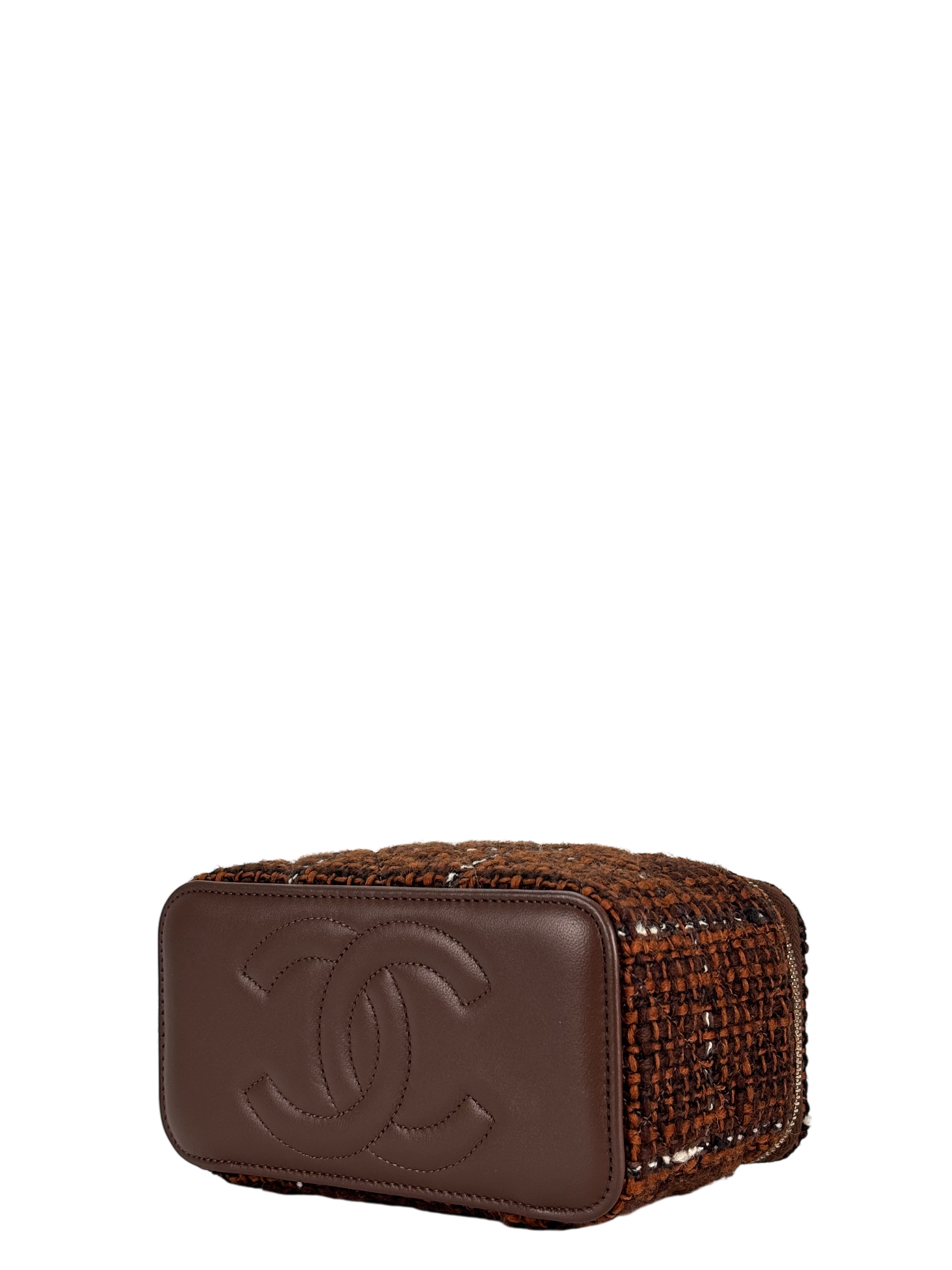 CHANEL - Brown Tweed Top Handle Vanity Case Chain Bag – Camellia