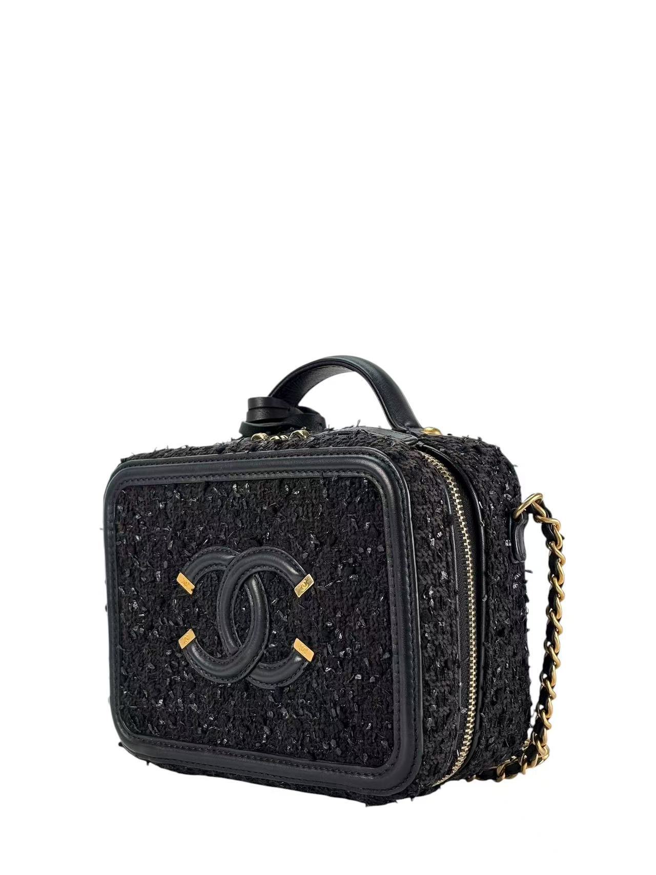 CHANEL - Black Leather Tweed CC Camera Vanity Bag