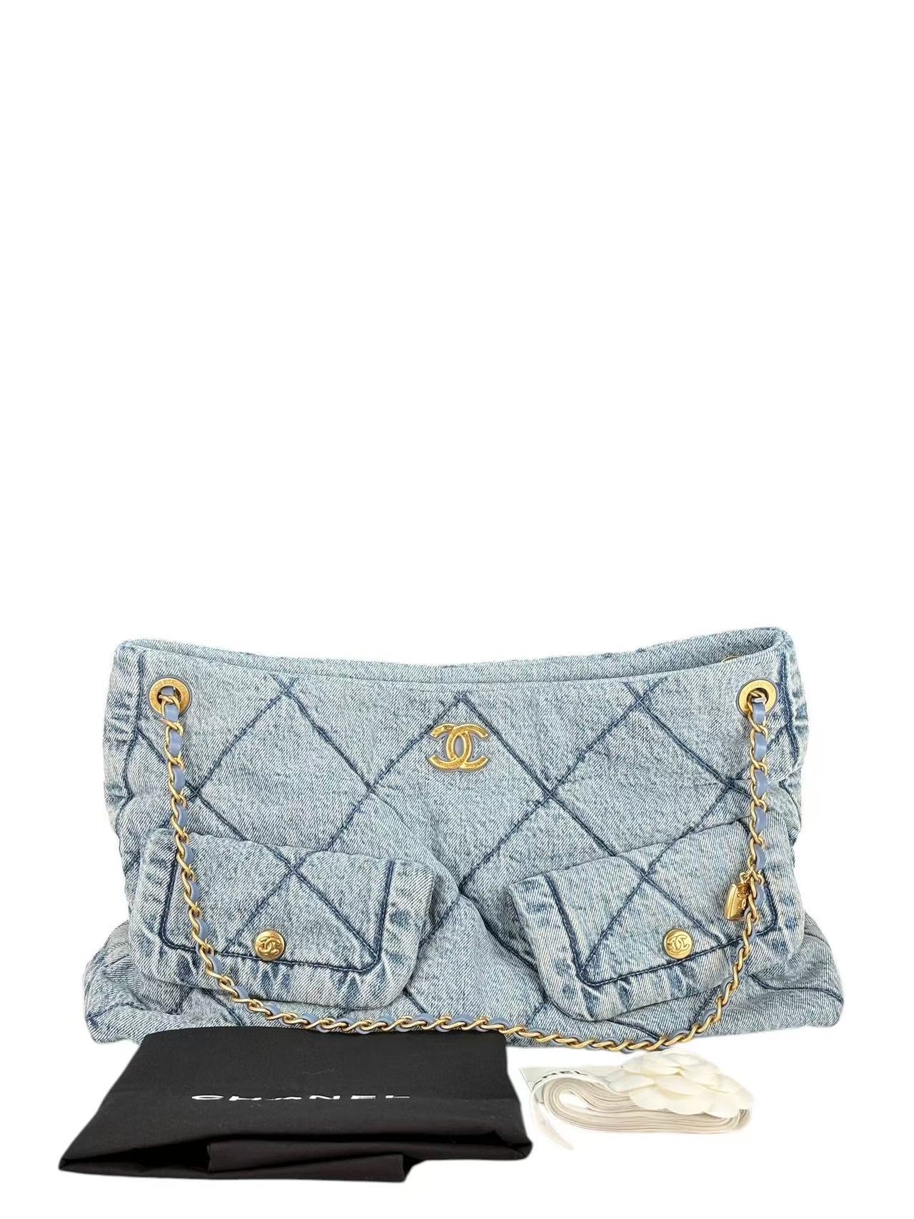 CHANEL - Maxi Flapbag Washed Denim Light Blue(25K)