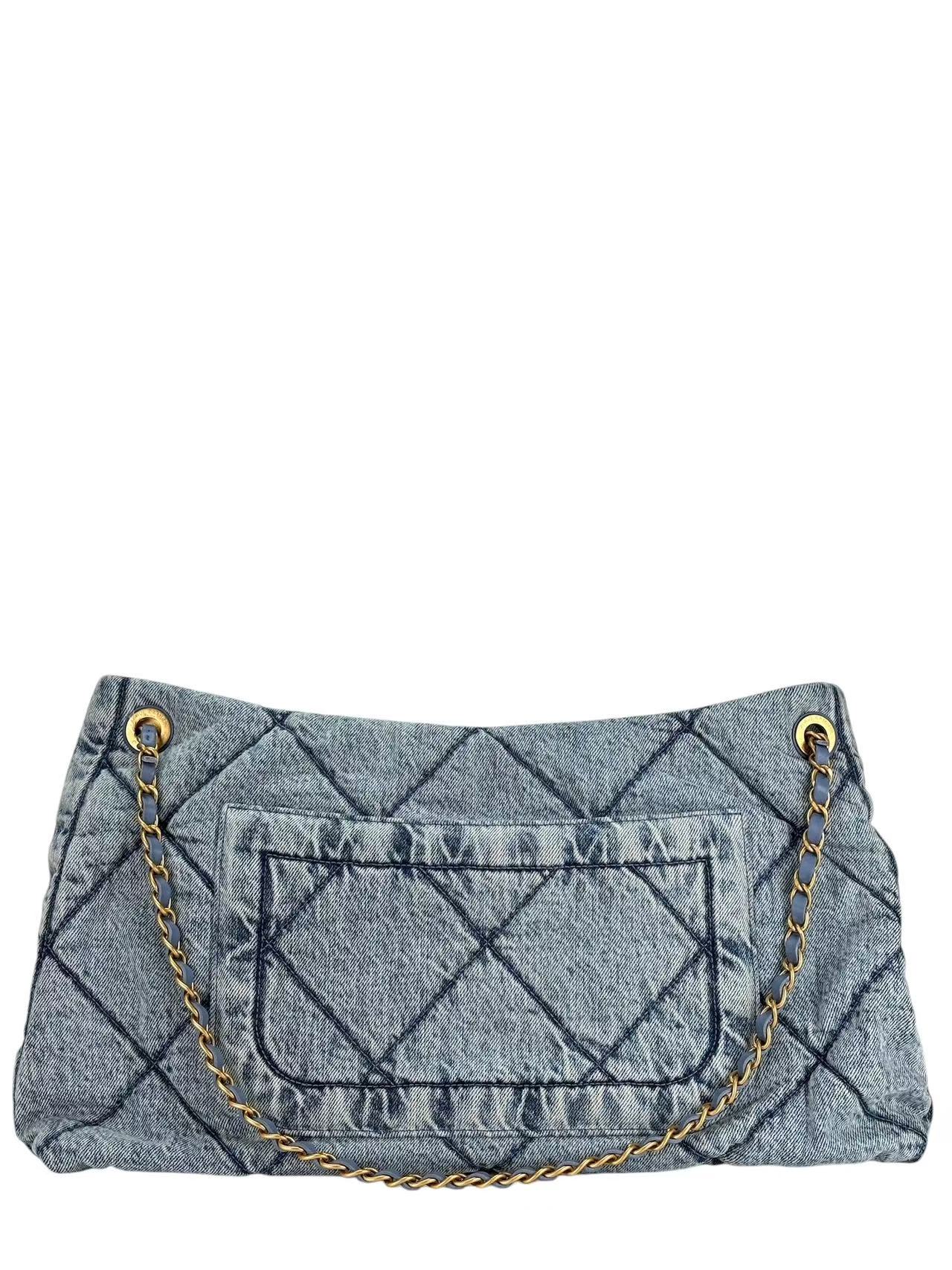 CHANEL - Maxi Flapbag Washed Denim Light Blue(25K)