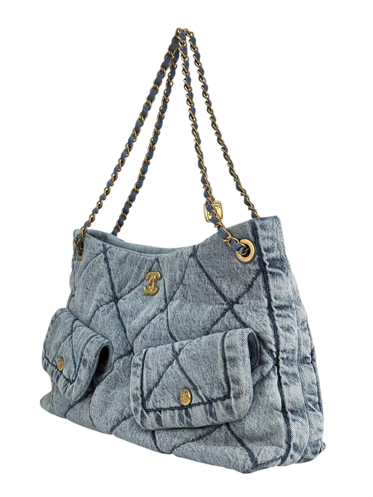 CHANEL - Maxi Flapbag Washed Denim Light Blue(25K)