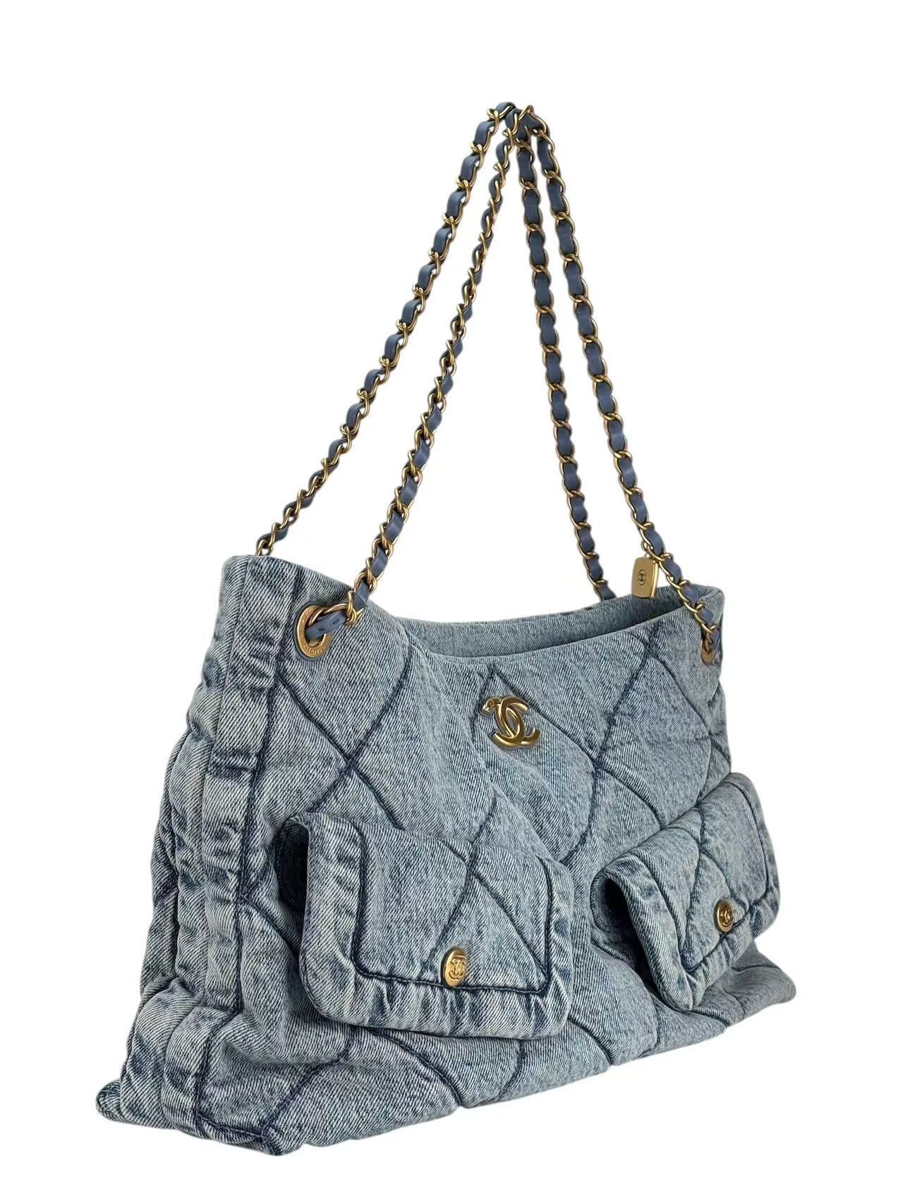 CHANEL - Maxi Flapbag Washed Denim Light Blue(25K)